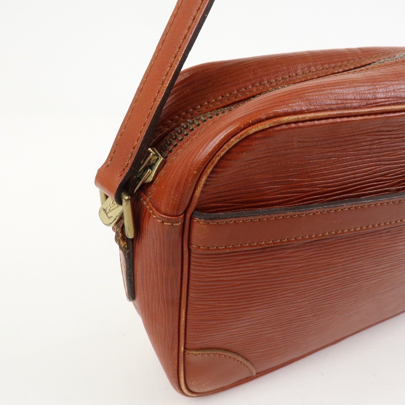 Louis Vuitton Epi Trocadero 24 Shoulder Bag Kenya Brown M52313