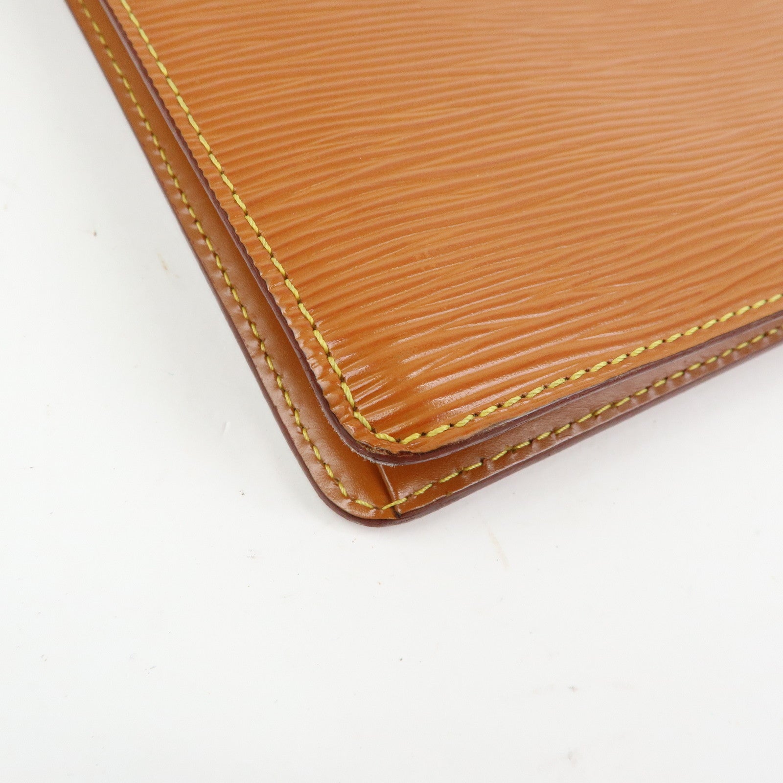 Louis Vuitton Epi Pochette Homme Clutch Bag Zipang Gold M52528
