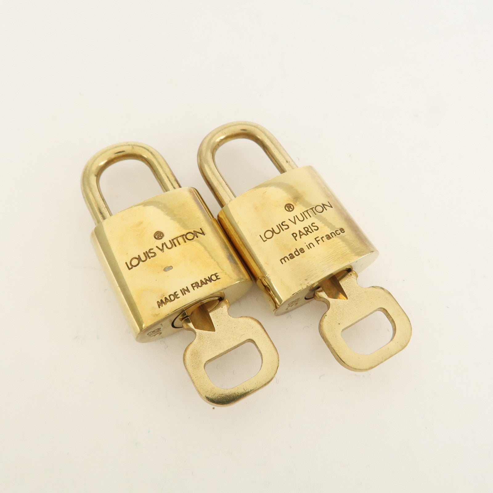 Louis Vuitton Set of 10 Lock & Key Cadena Key Lock Metal Gold Used