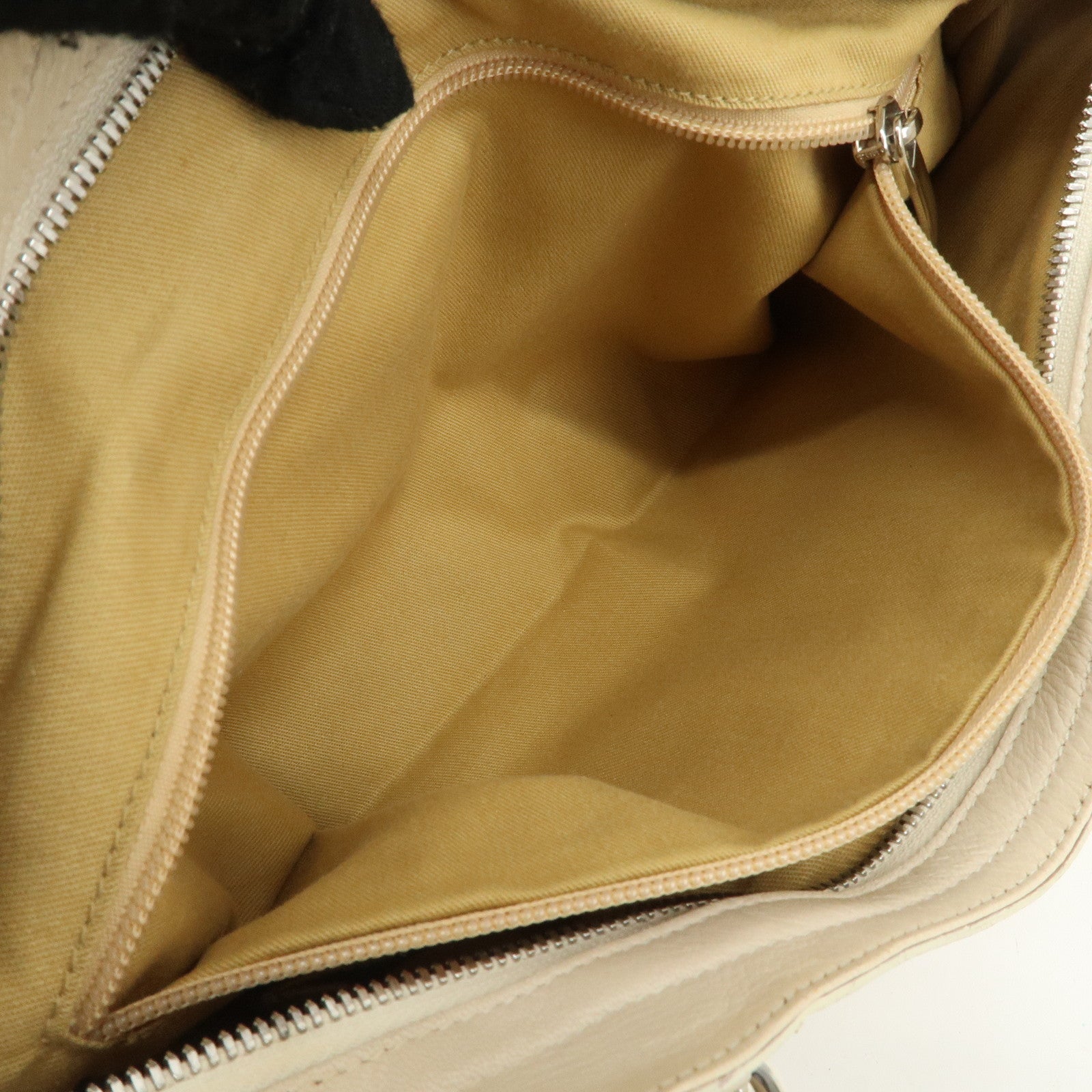 Ferragamo Gancini Leather Shoulder Bag Hand Bag Ivory Silver Hardware Used