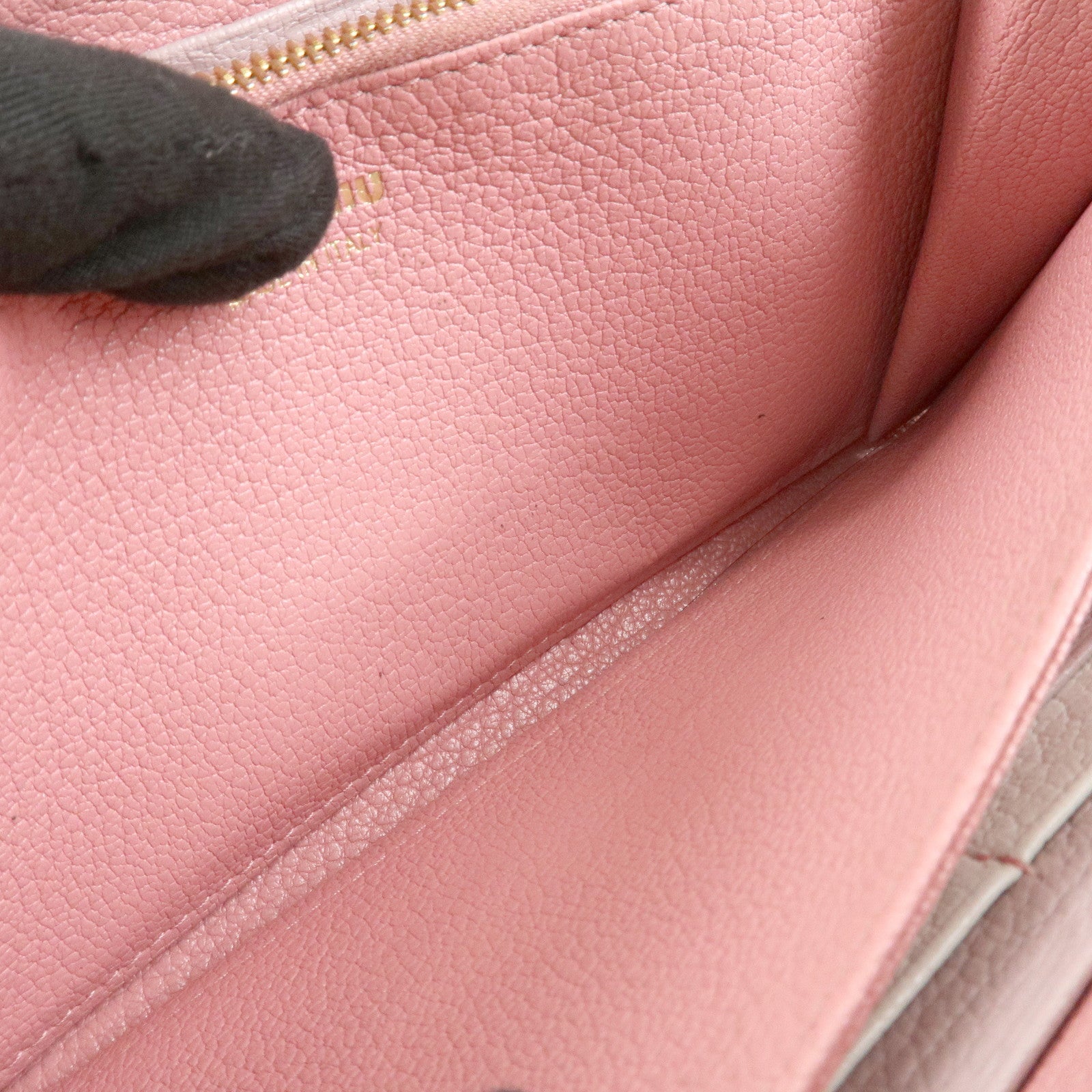 MIU MIU Leather Round Zippy Wallet Long Wallet Pink 5ML506 Used