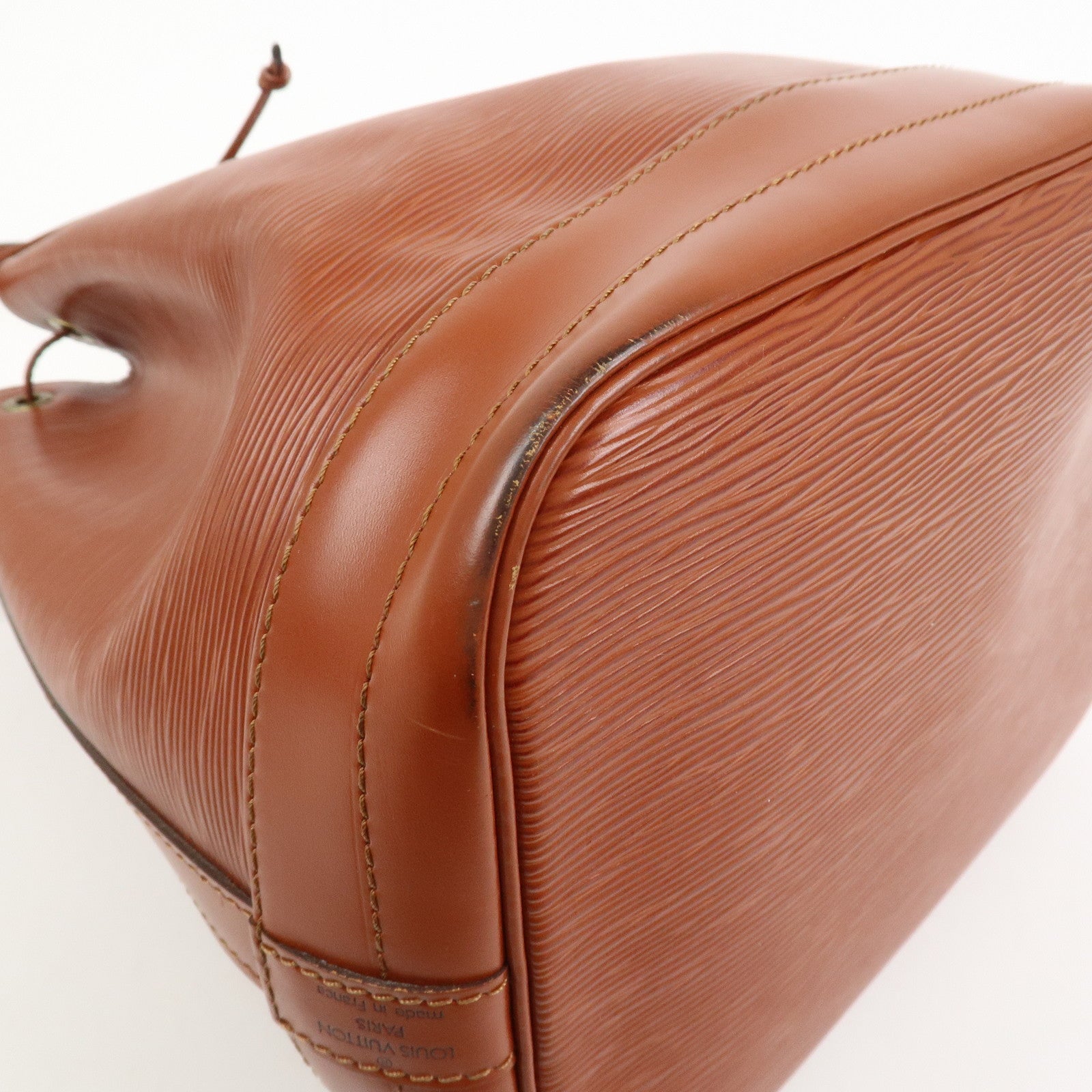 Louis Vuitton Epi Noe Leather Shoulder Bag Kenya Brown M44003