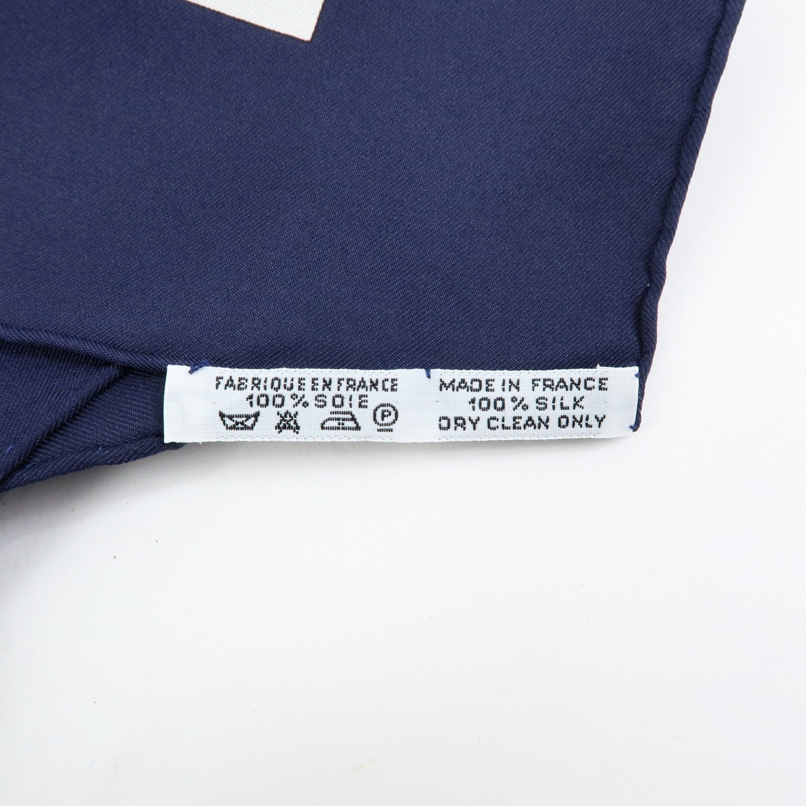 HERMES Carre 90 Silk 100% Scarf Eperon d'or Navy Ivory Red Gold