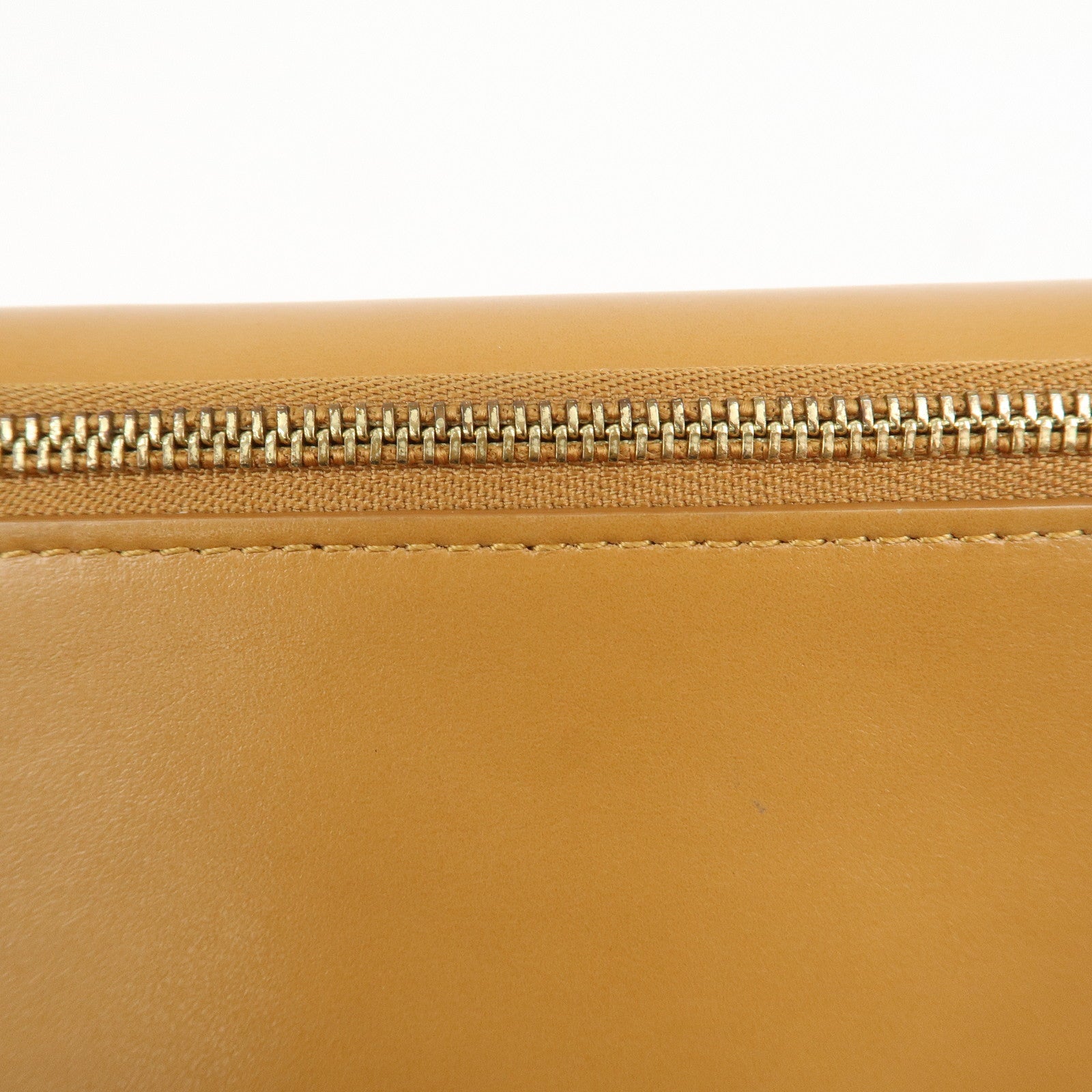Chloe Leather Bi-hold Long Wallet Brown