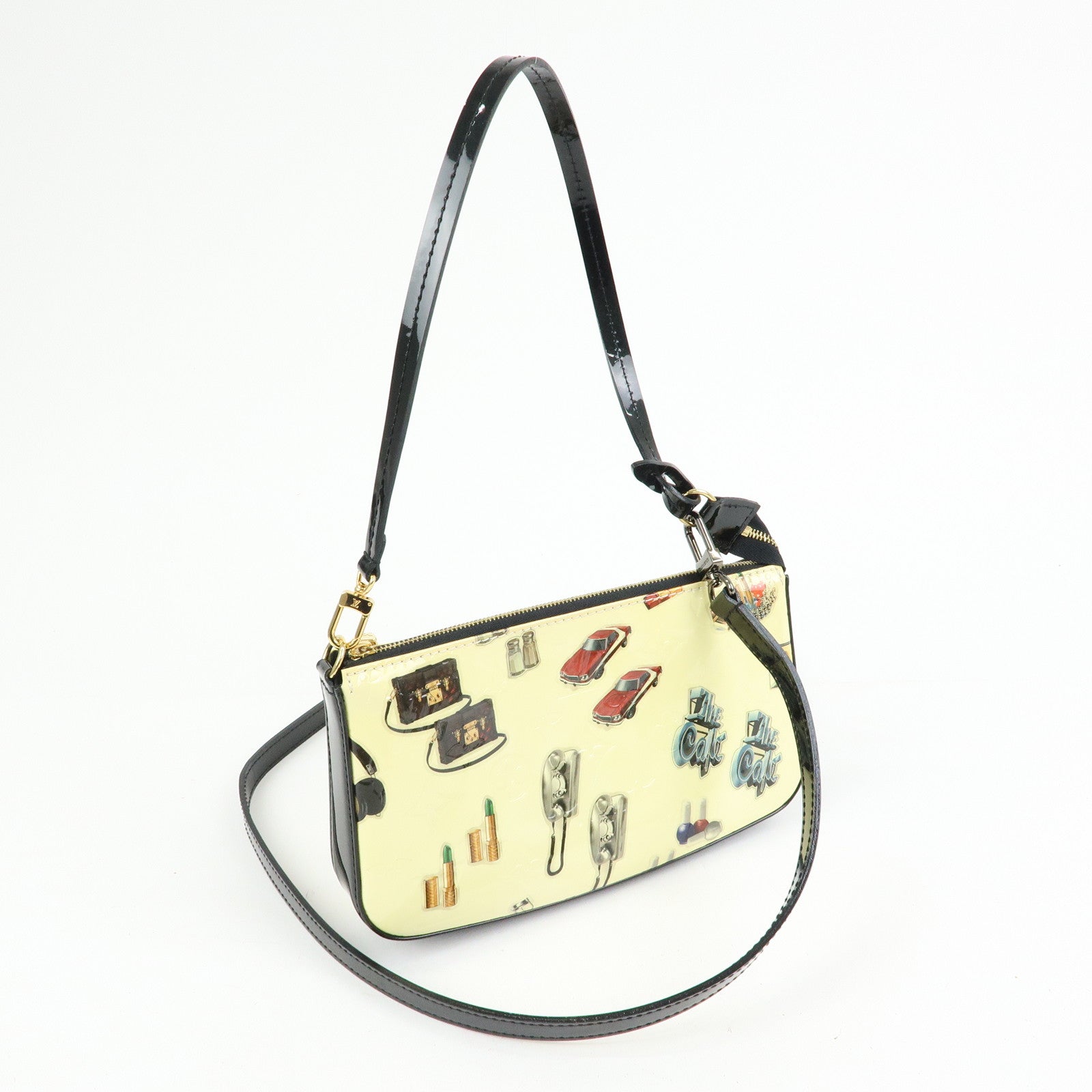 Louis Vuitton Monogram Vernis Sticker Pochette Accessoires M90928