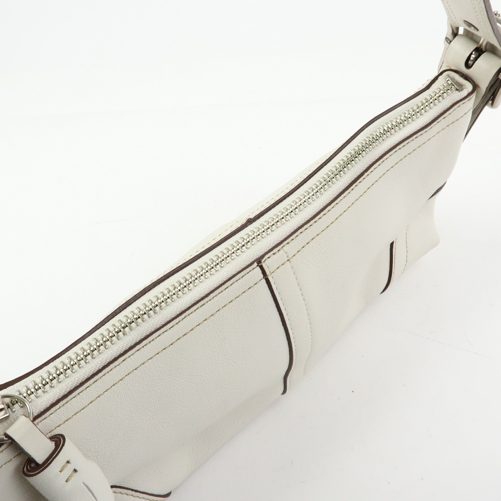 COACH Leather Hand Bag Shoulder Bag Pouch Charm White