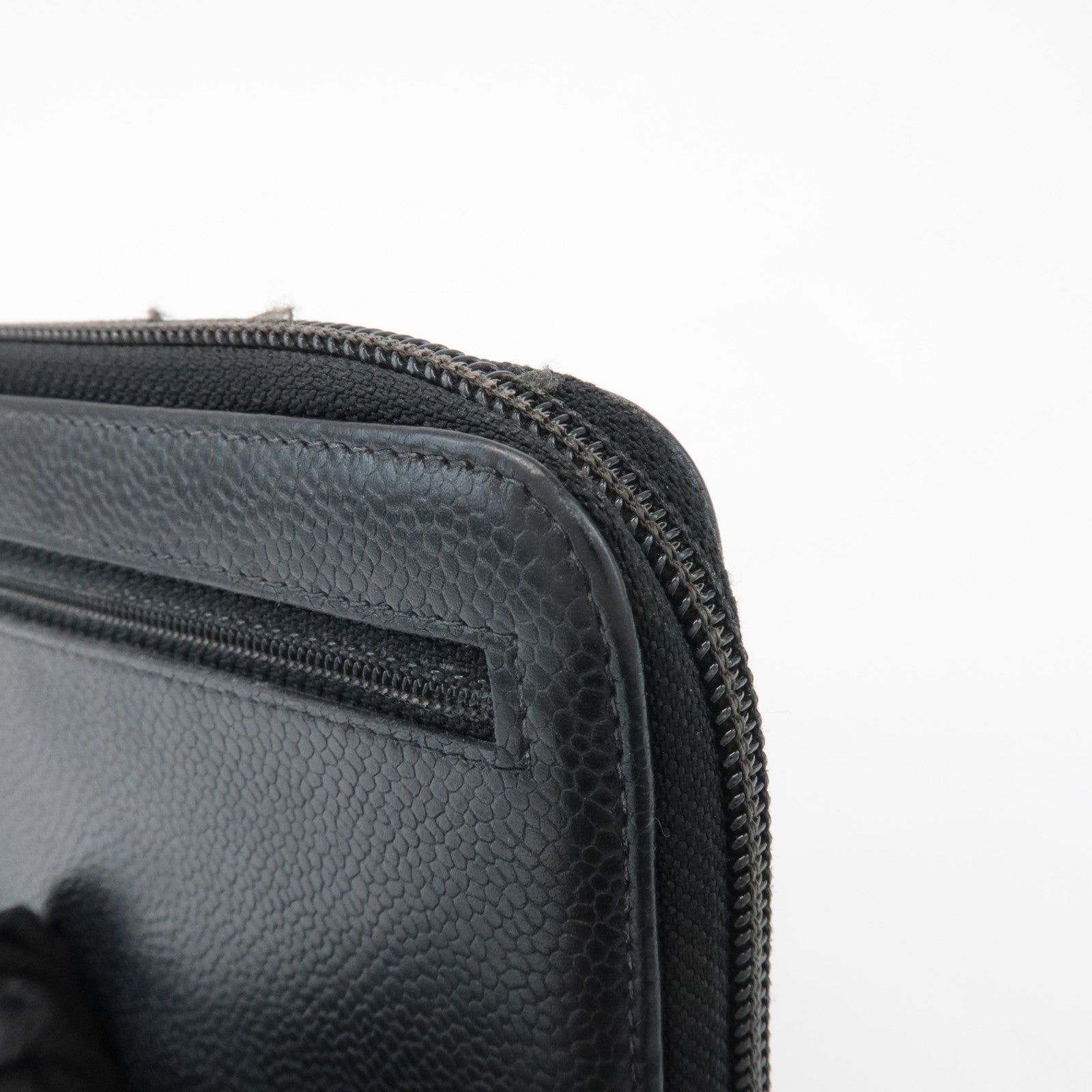 CHANEL COCO Mark Caviarskin Round Zippy Long Wallet Black