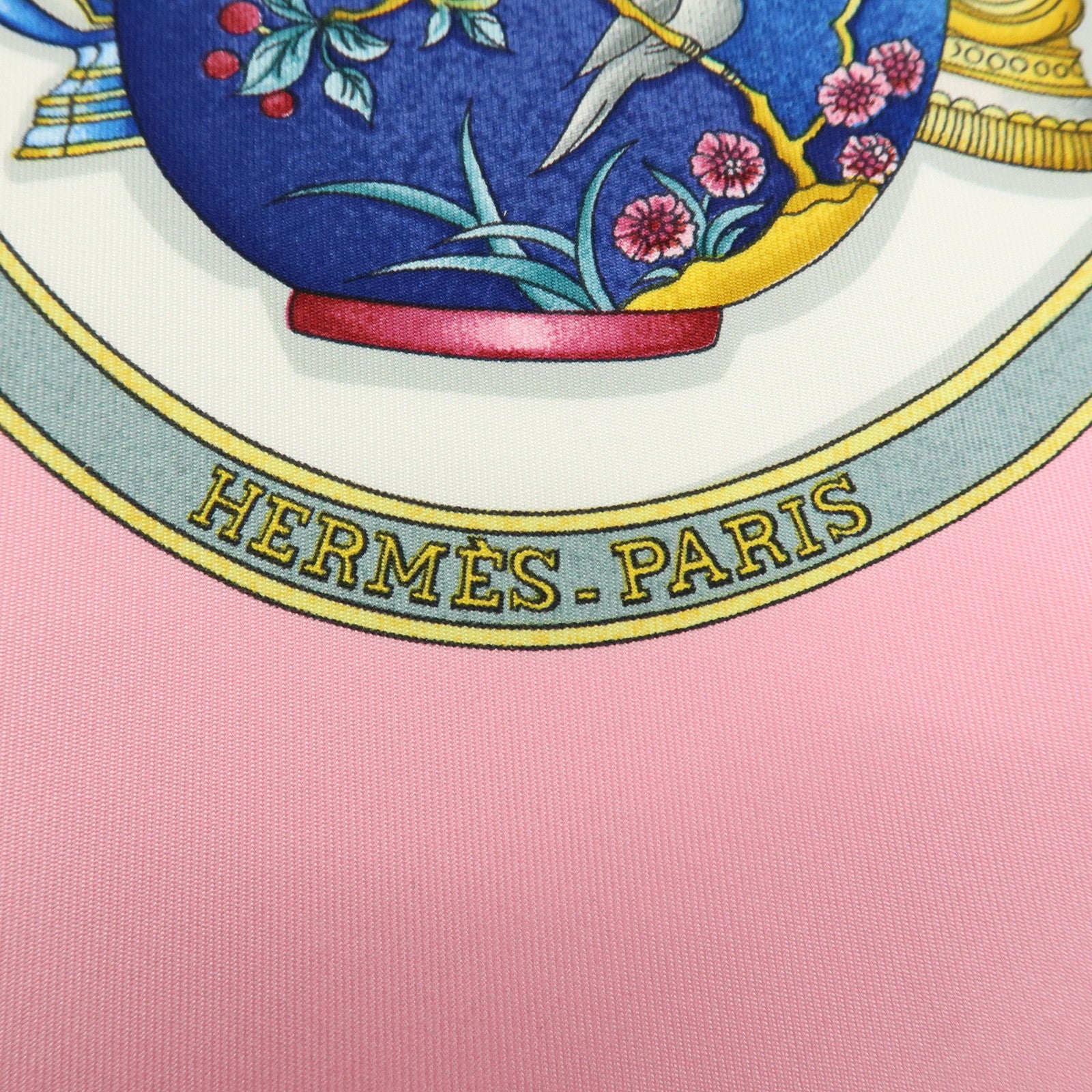 HERMES Carre 90 Silk 100% Pourvu qu'on ait l'ivresse Scarf Pink