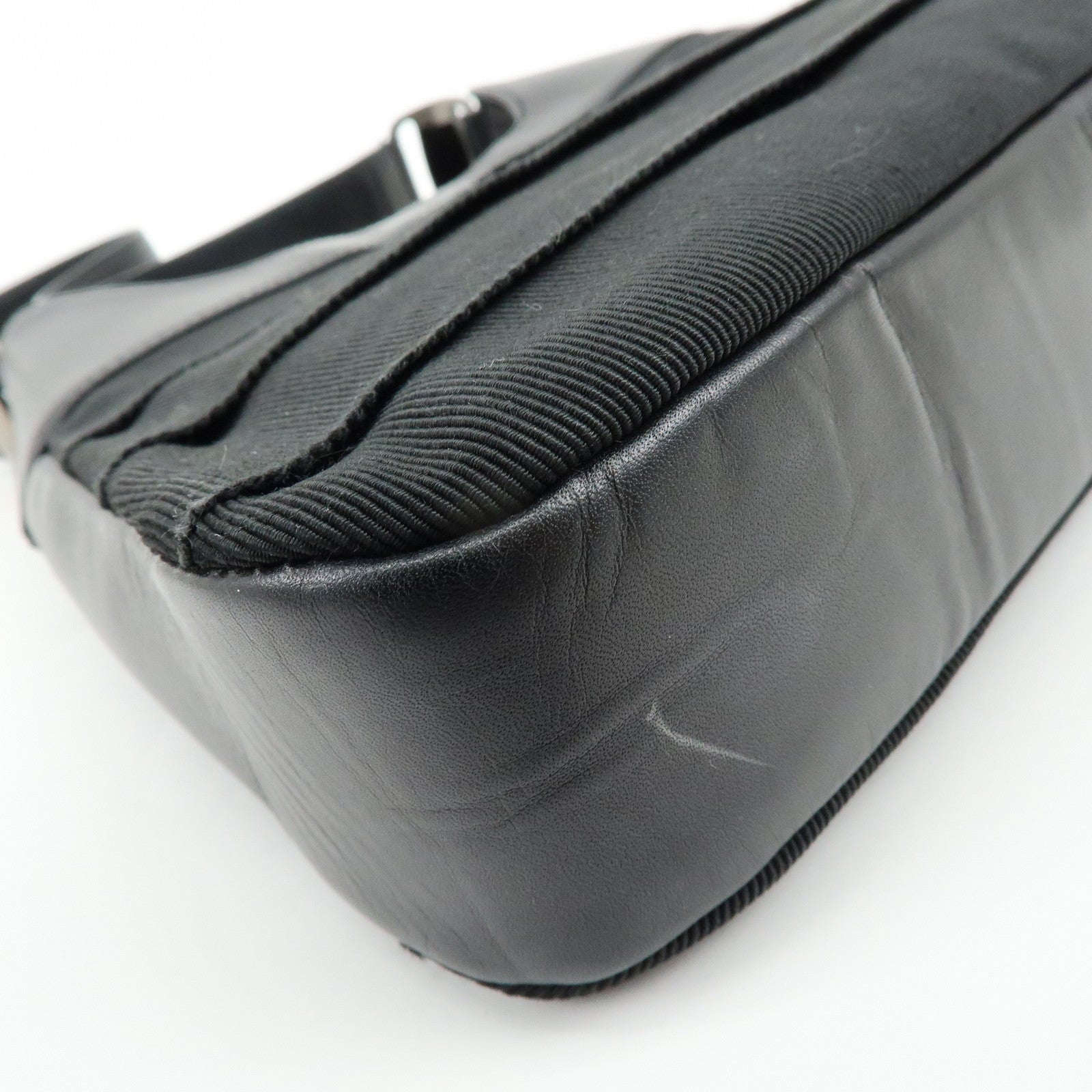 Ferragamo Vara Canvas Leather Shoulder Bag Hand Bag Black