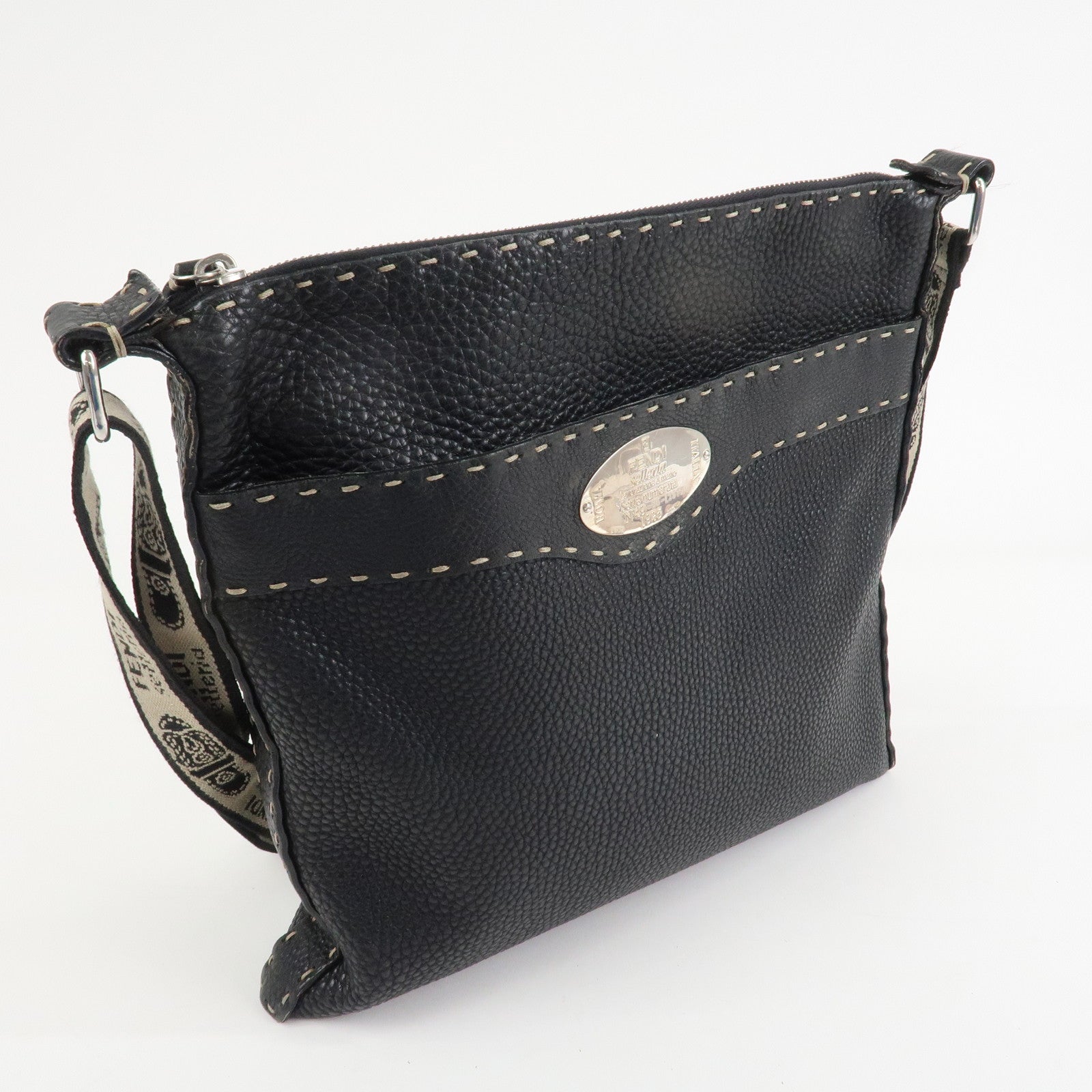 FENDI Selleria Leather Shoulder Bag Crossbody Bag Black 8BT109