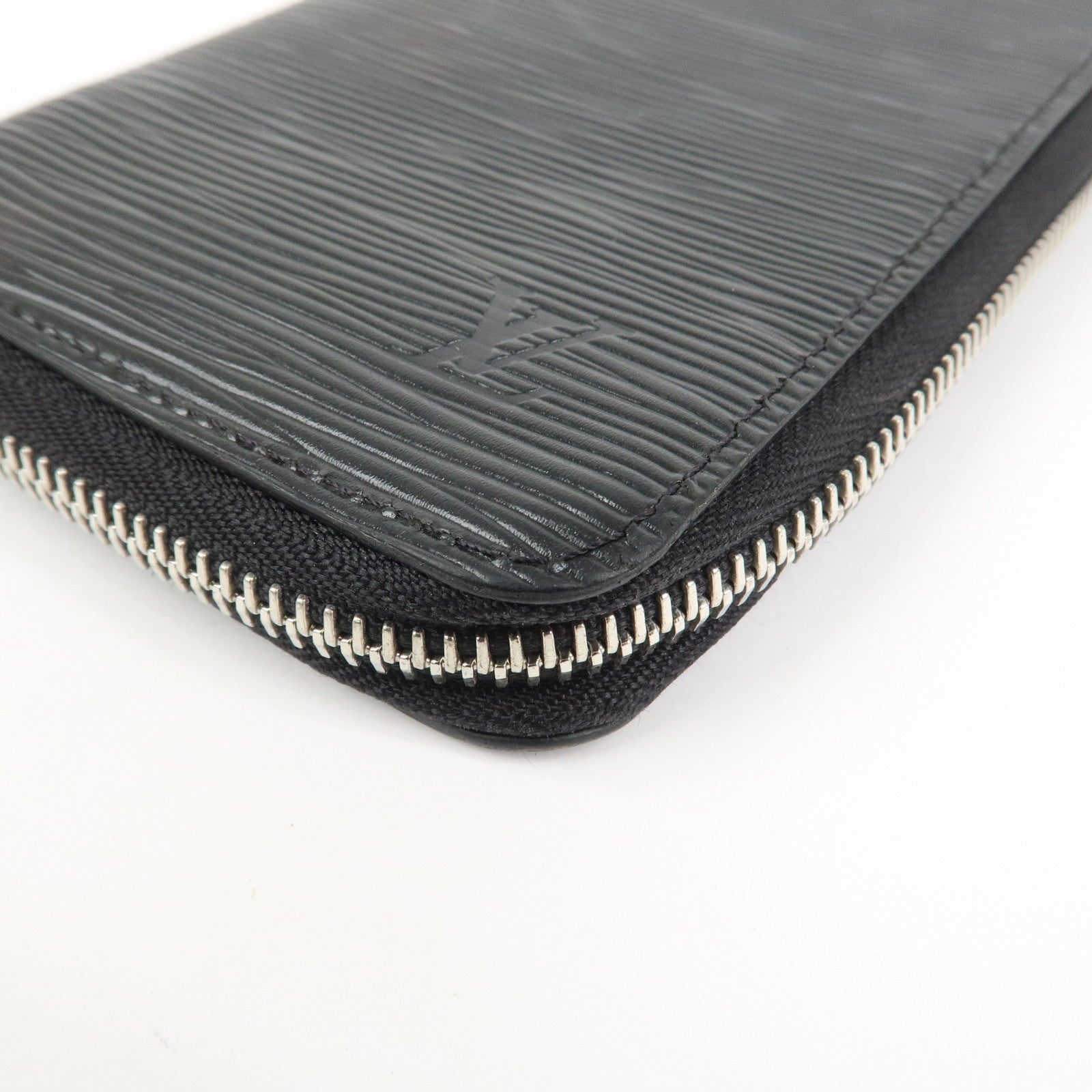 Louis Vuitton Epi Zippy Wallet Vertical Long Wallet Noir M60965
