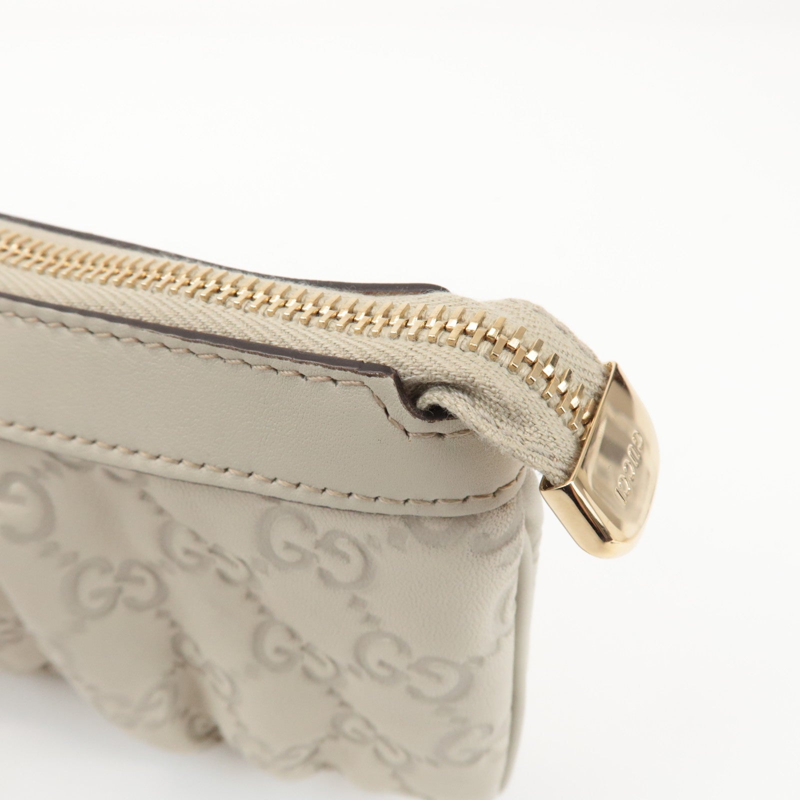 GUCCI Guccissima Leather Pouch Wrist Bag Ivory 212203