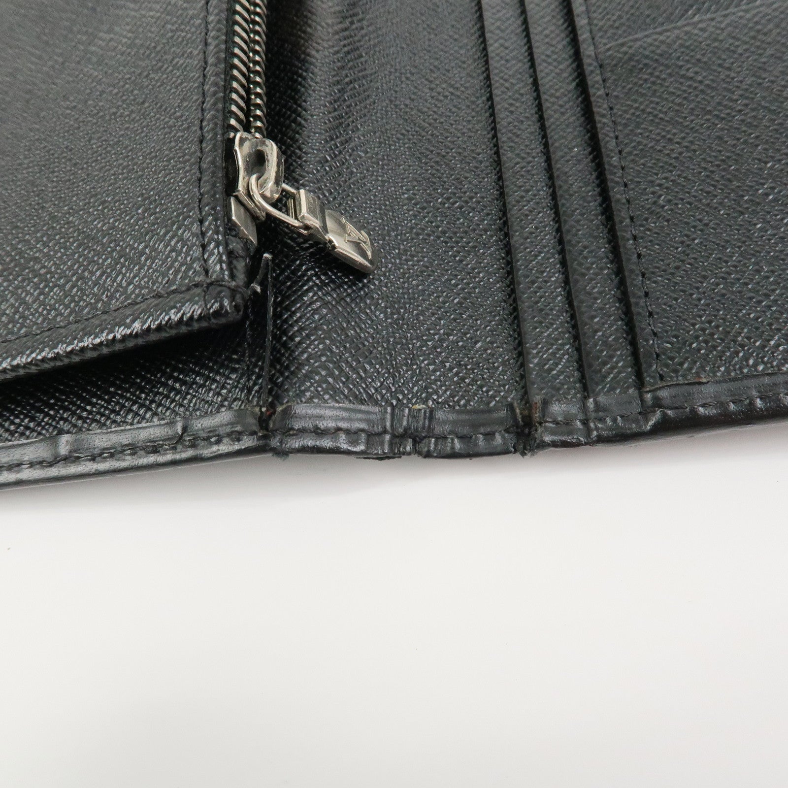 Louis Vuitton Epi Leather Portefeuille Brazza Wallet Noir M66542