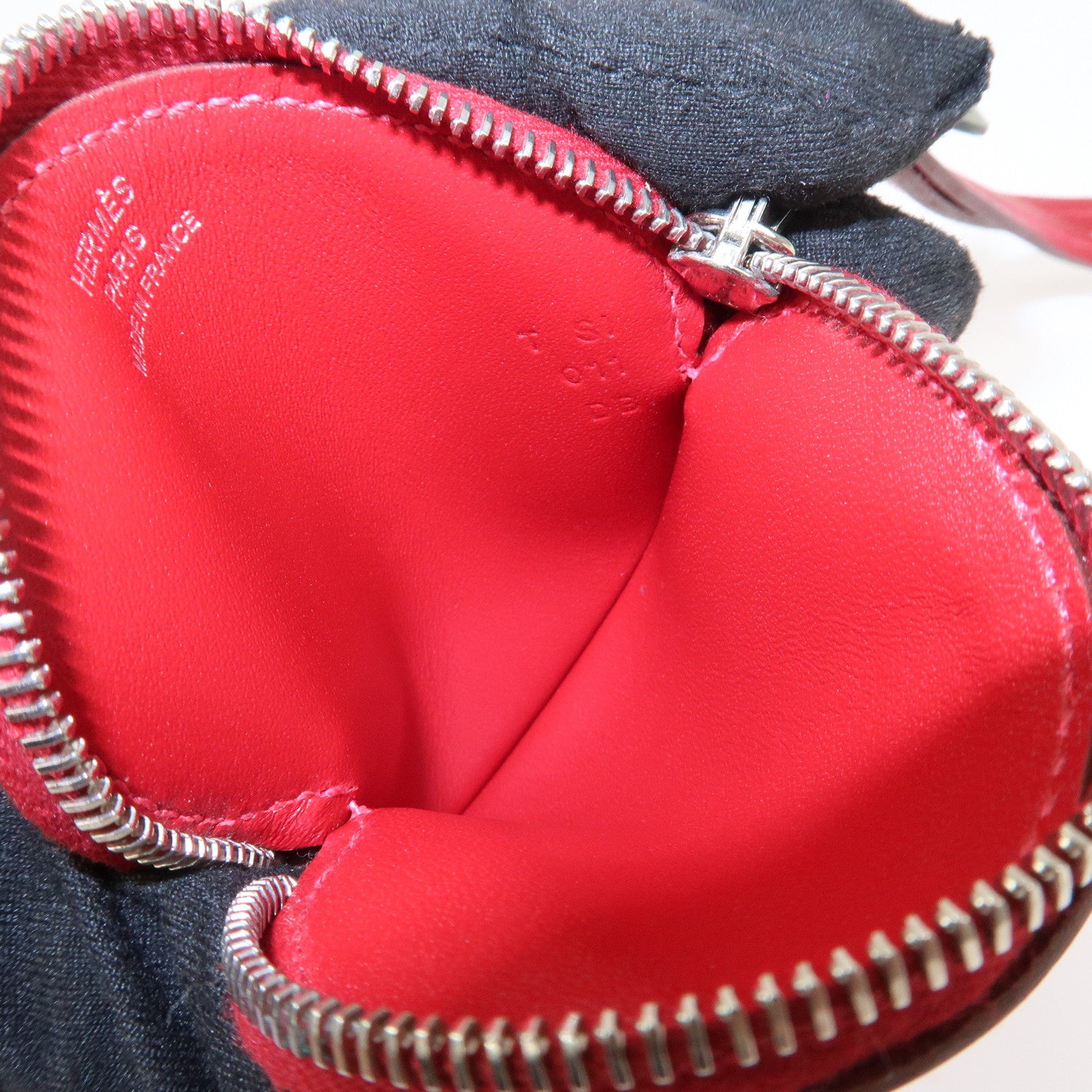 HERMES Tutti Frutti Porte Monnaie Pomme T Stmaped Apple Coin Case