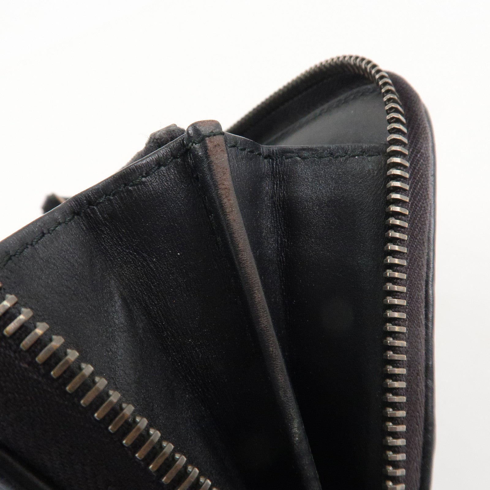 BOTTEGA VENETA Intrecciato Leather Round Zippy Wallet Black 114076 Used