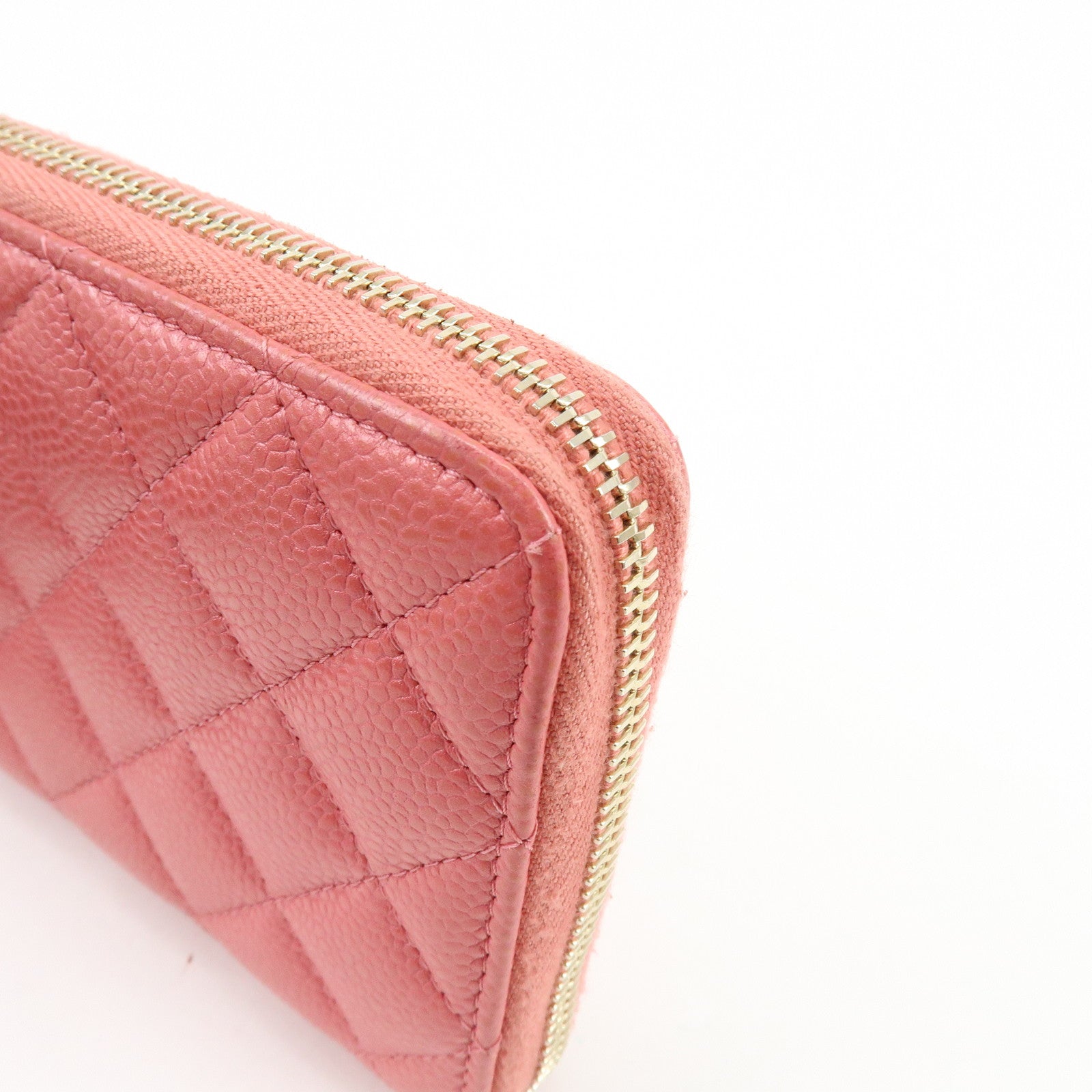 CHANEL Matelasse Caviarskin Round Zippy Long Wallet Pink A82281