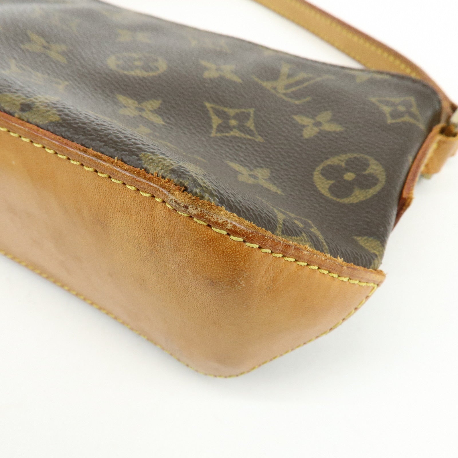 Louis Vuitton Monogram Trotteur Canvas Shoulder Bag Brown M51240