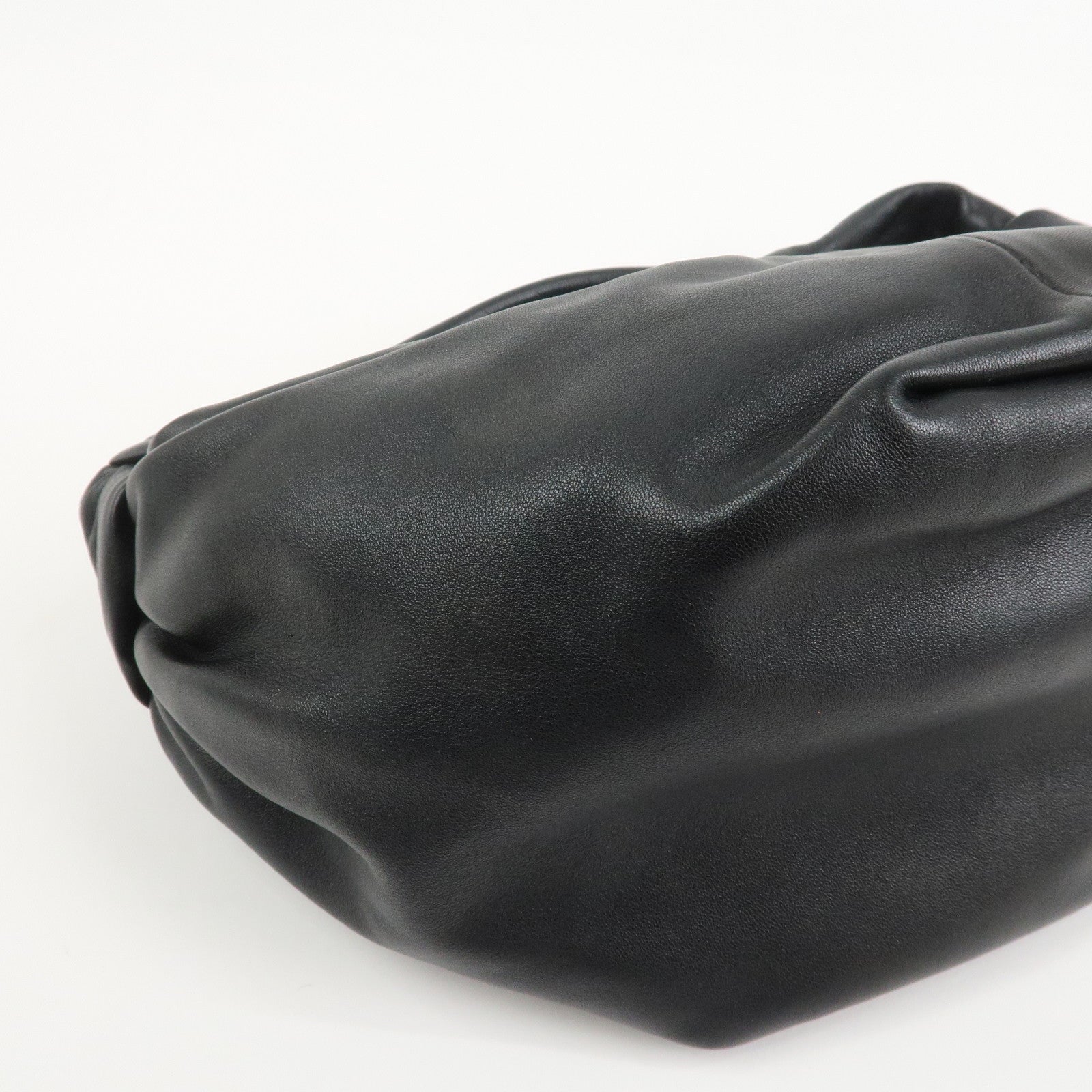 BOTTEGA VENETA Double Knots Leather Hand Bag Black