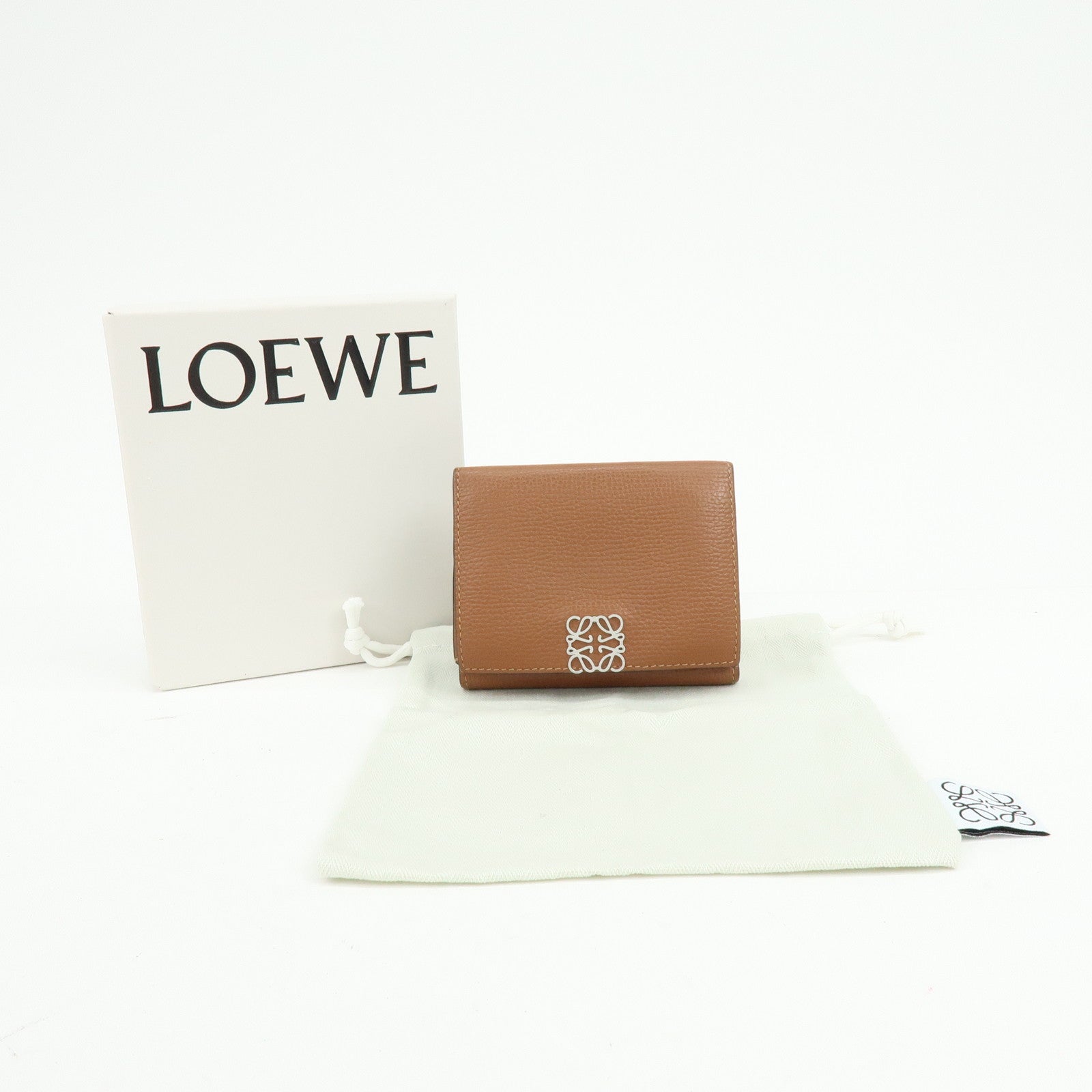 LOEWE Anagram Pebble Grained Calf Compact Tri-fold Wallet Camel