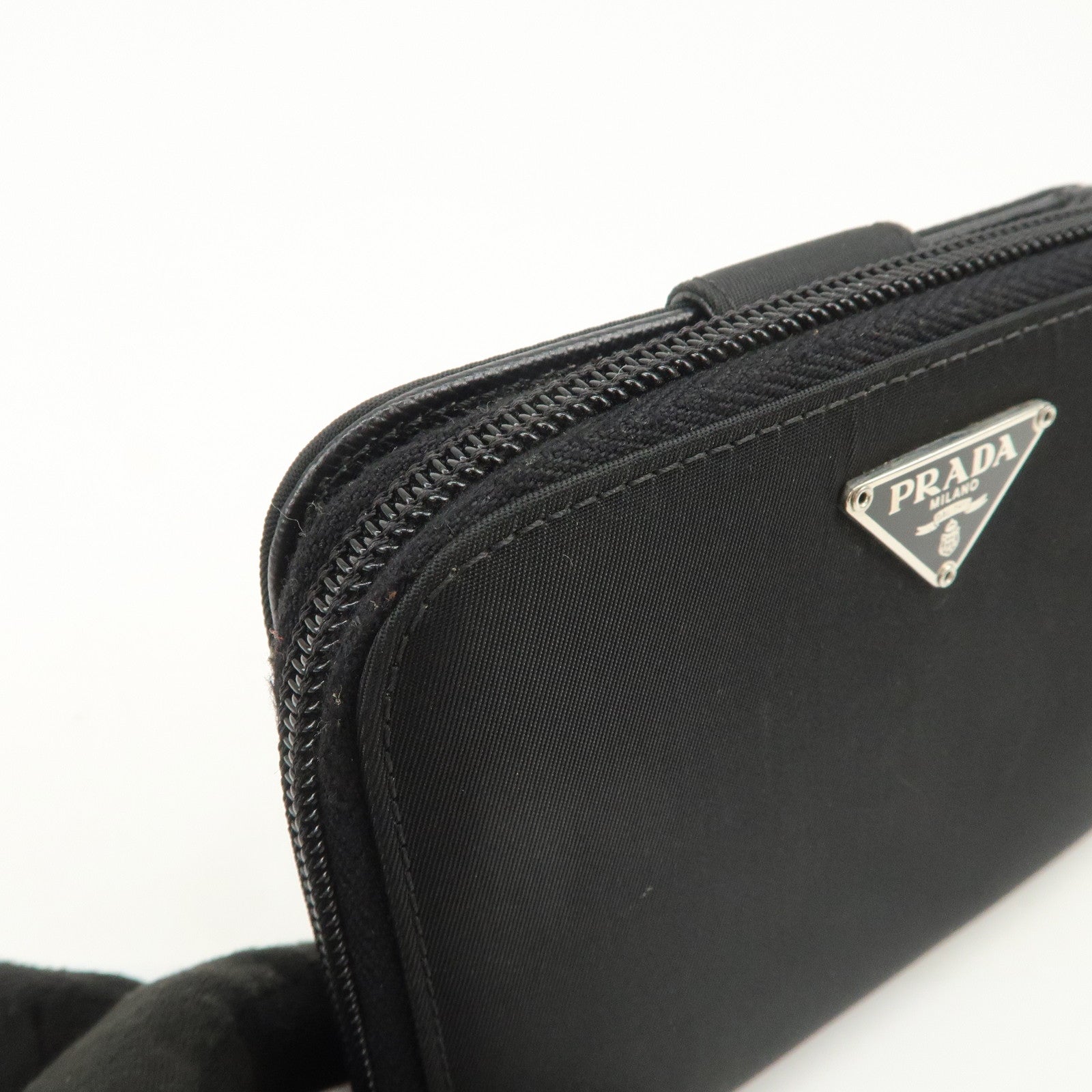PRADA Tessuto Nylon Bi-fold Round Zippy Compact Wallet Black M605