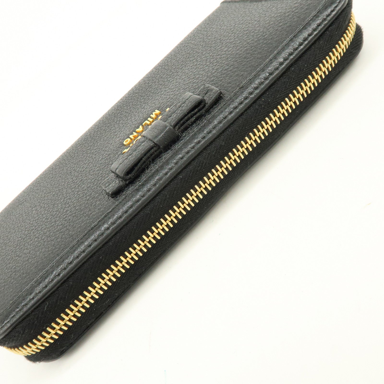 PRADA Ribbon Logo Leather Round Zippy Long Wallet Black