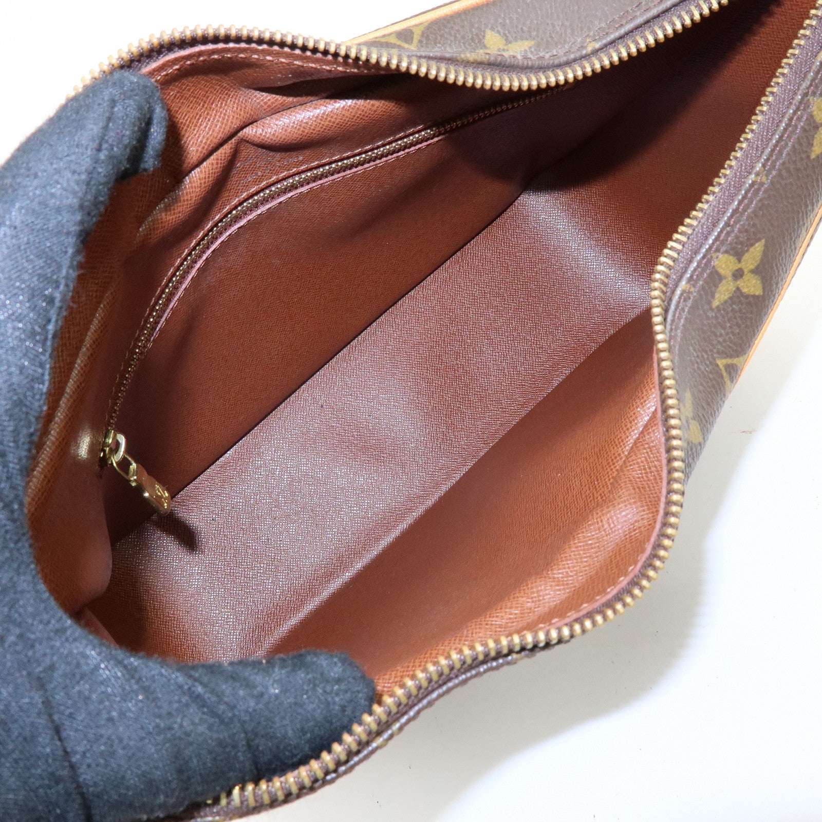 Louis Vuitton Monogram Boulogne 30 Shoulder Bag M51265