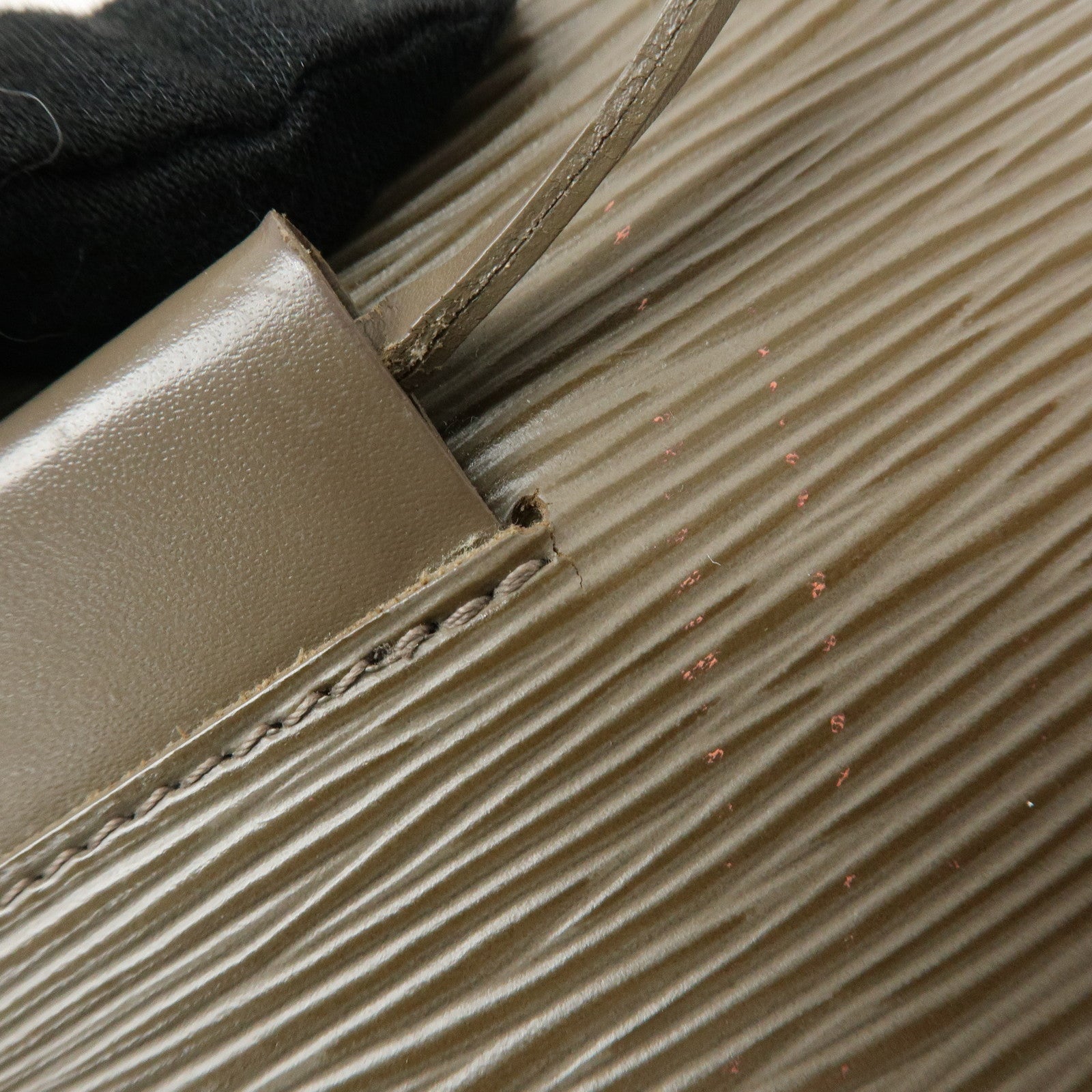 Louis Vuitton Epi Leather Saint Tropez Shoulder Bag Pepper M5246C