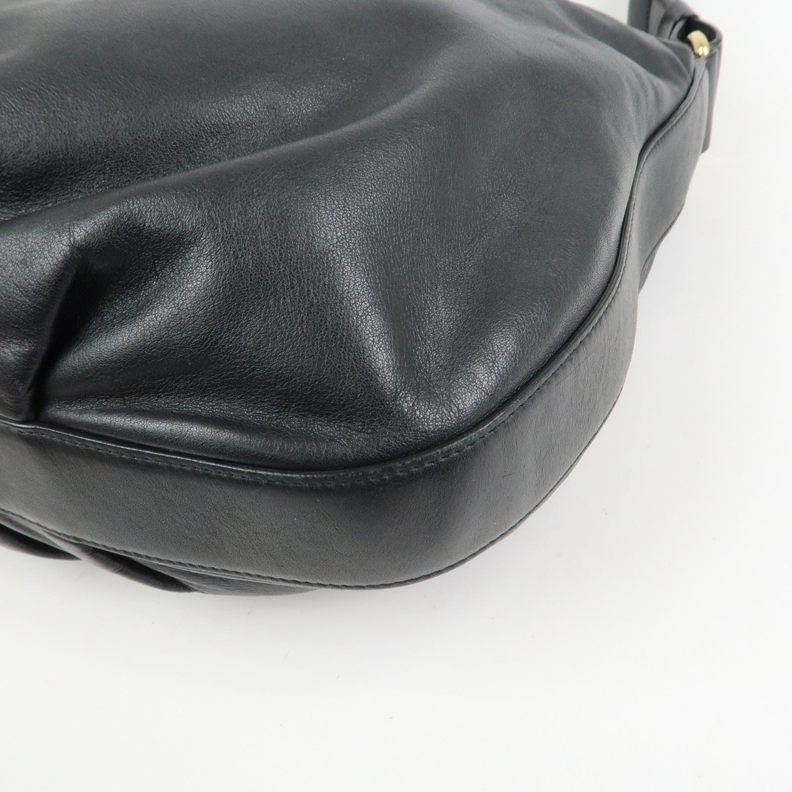 Ferragamo Vara Ribbon Leather Shoulder Bag Hand Bag Black