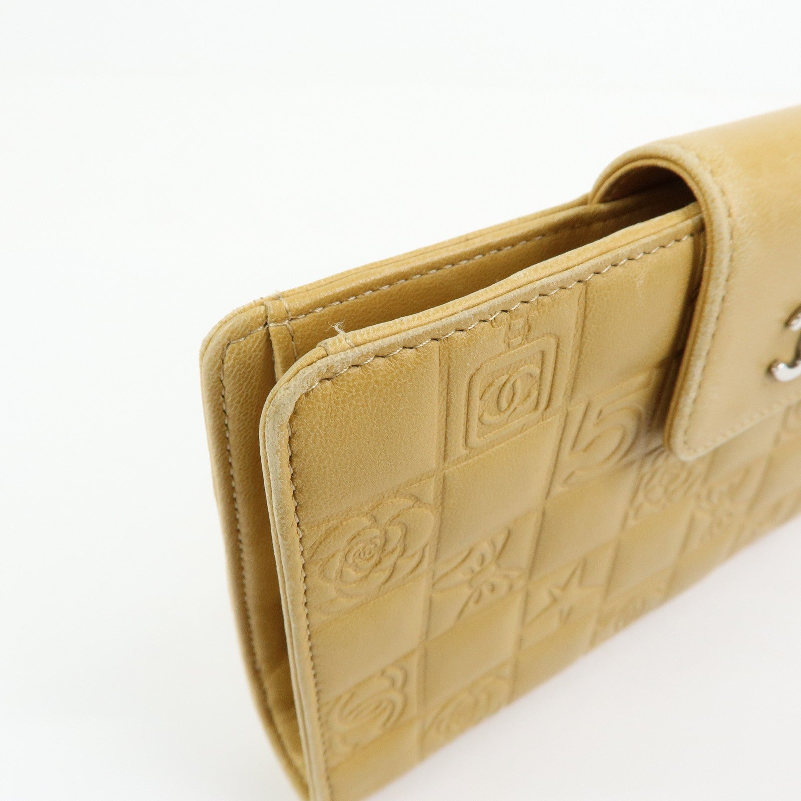 CHANEL Chocolate Bar Lamb Skin Long Wallet Yellow Beige A82281
