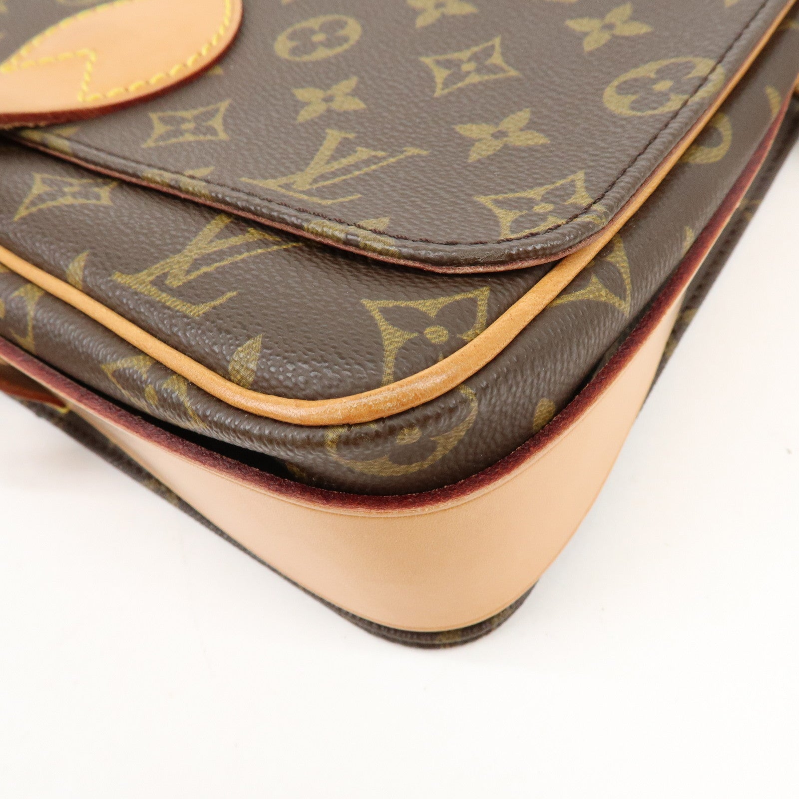 Louis Vuitton Monogram Cartouchiere GM Shoulder Bag Brown M51252