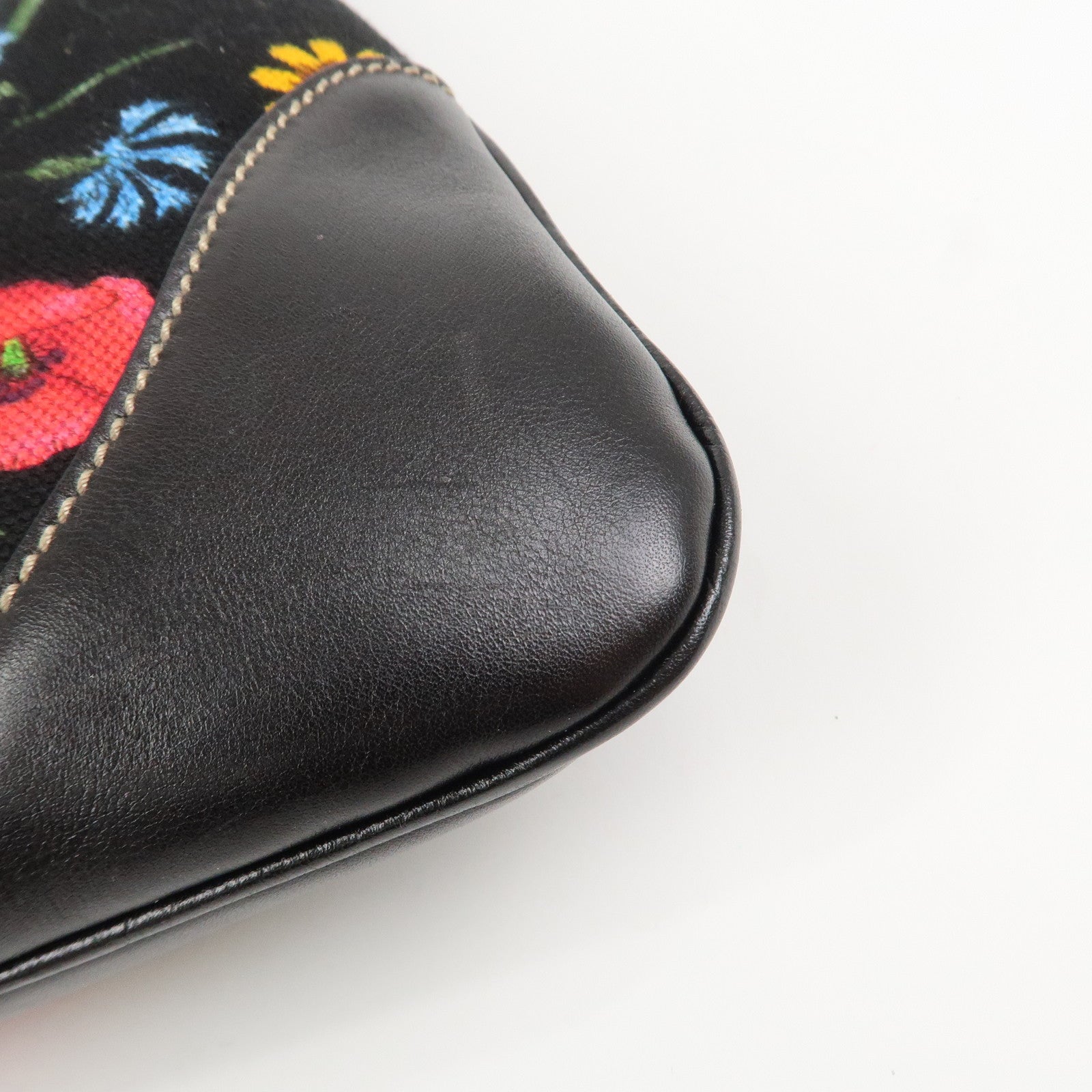 GUCCI Canvas Leather Shoulder Bag Flower Print Black 153029