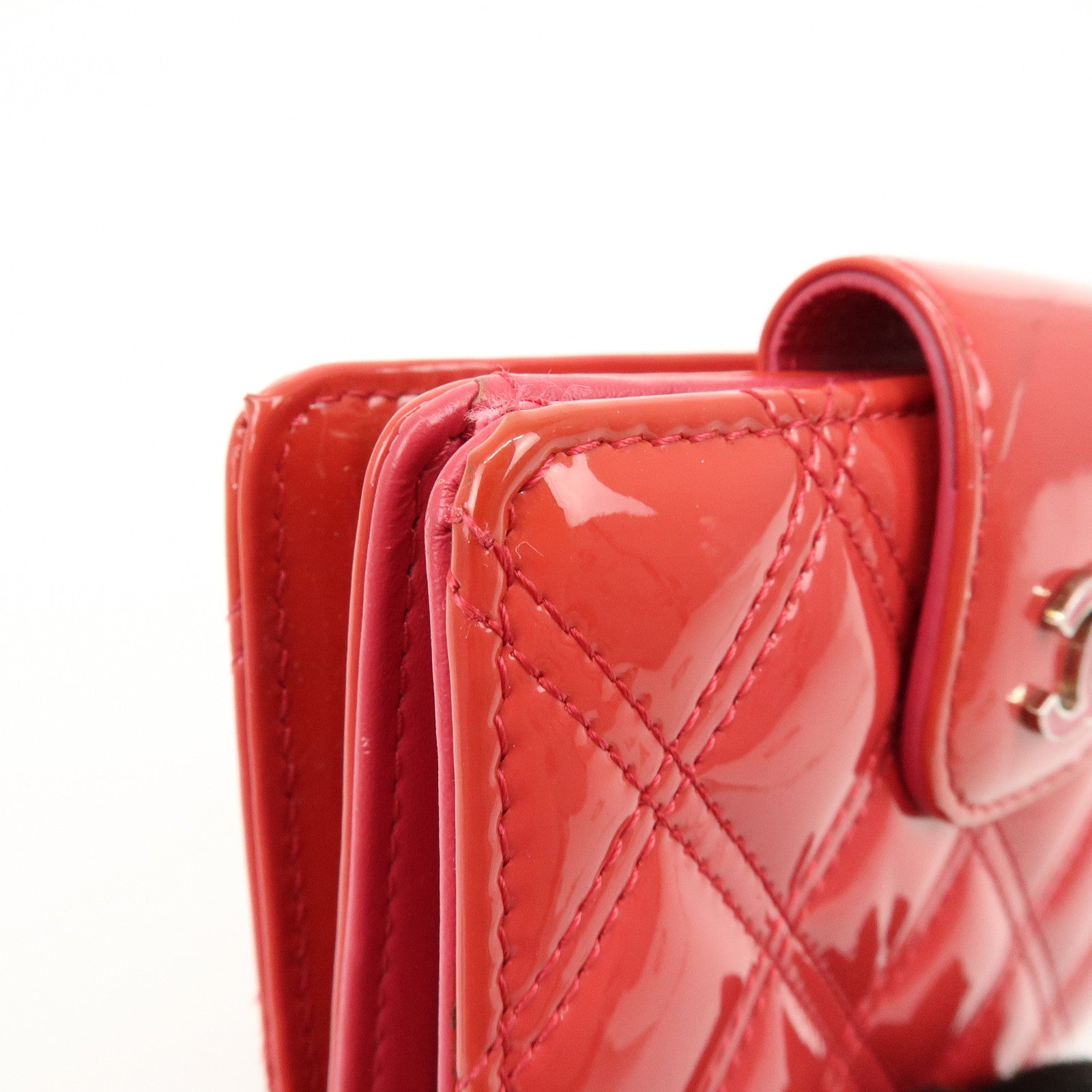 CHANEL COCO Mark Bicolore Patent Leather Compact Wallet Red