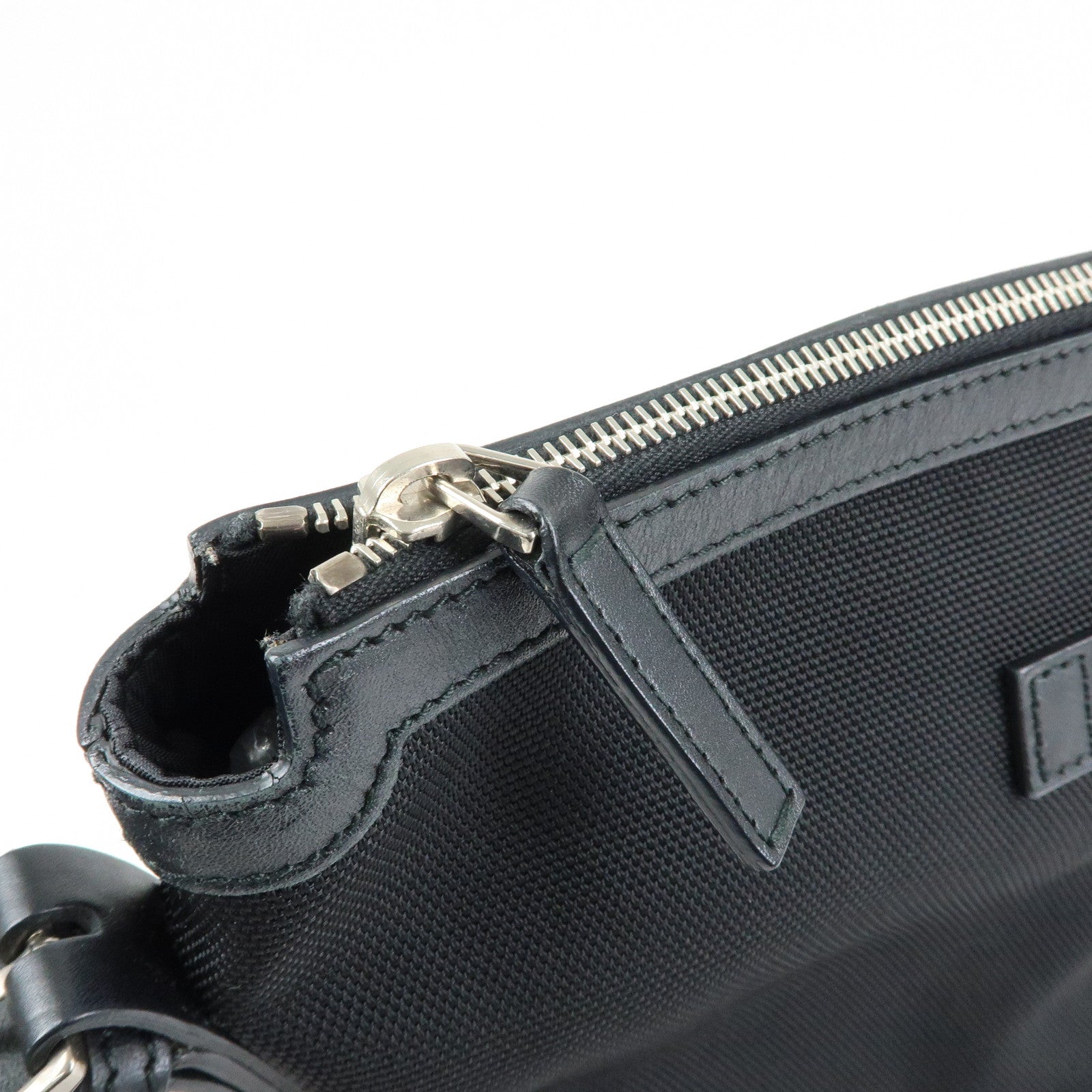 GUCCI Sherry Canvas Leather Shoulder Bag Crossbody Bag Black 353407