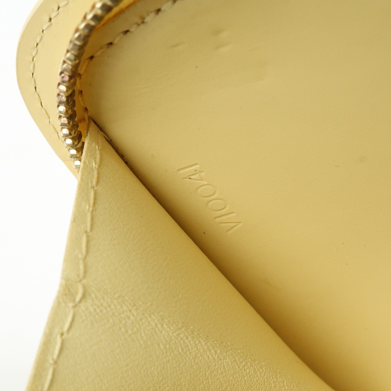Louis Vuitton Epi Portefeuille Epi Z Coin Case Vanilla M6344A