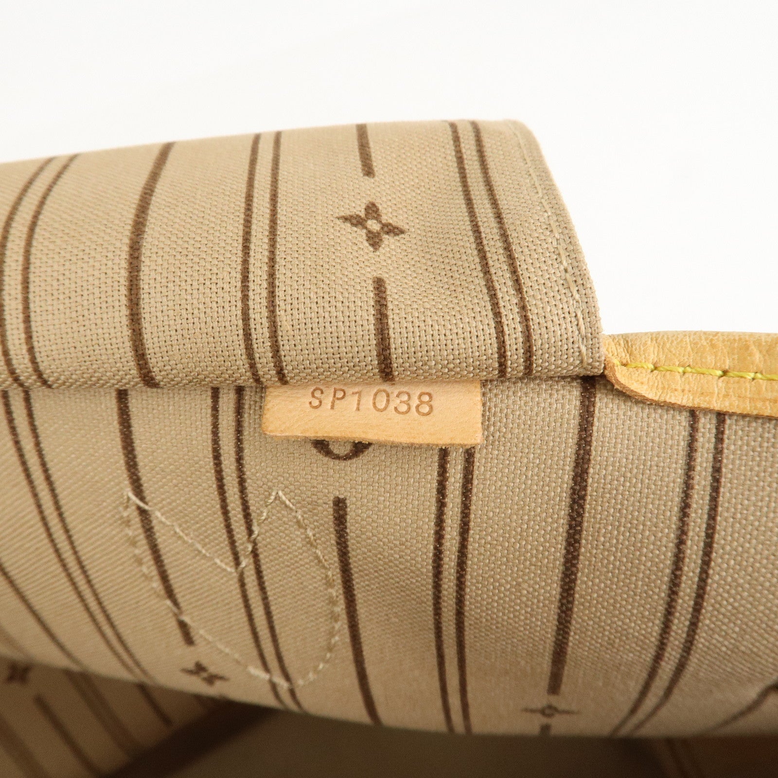 Louis Vuitton Monogram Neverfull MM Tote Bag Brown M40156