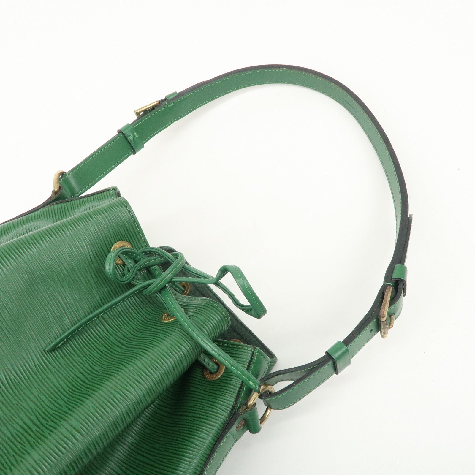 Louis Vuitton Epi Leather Noe Shoulder Bag Borneo Green M44004