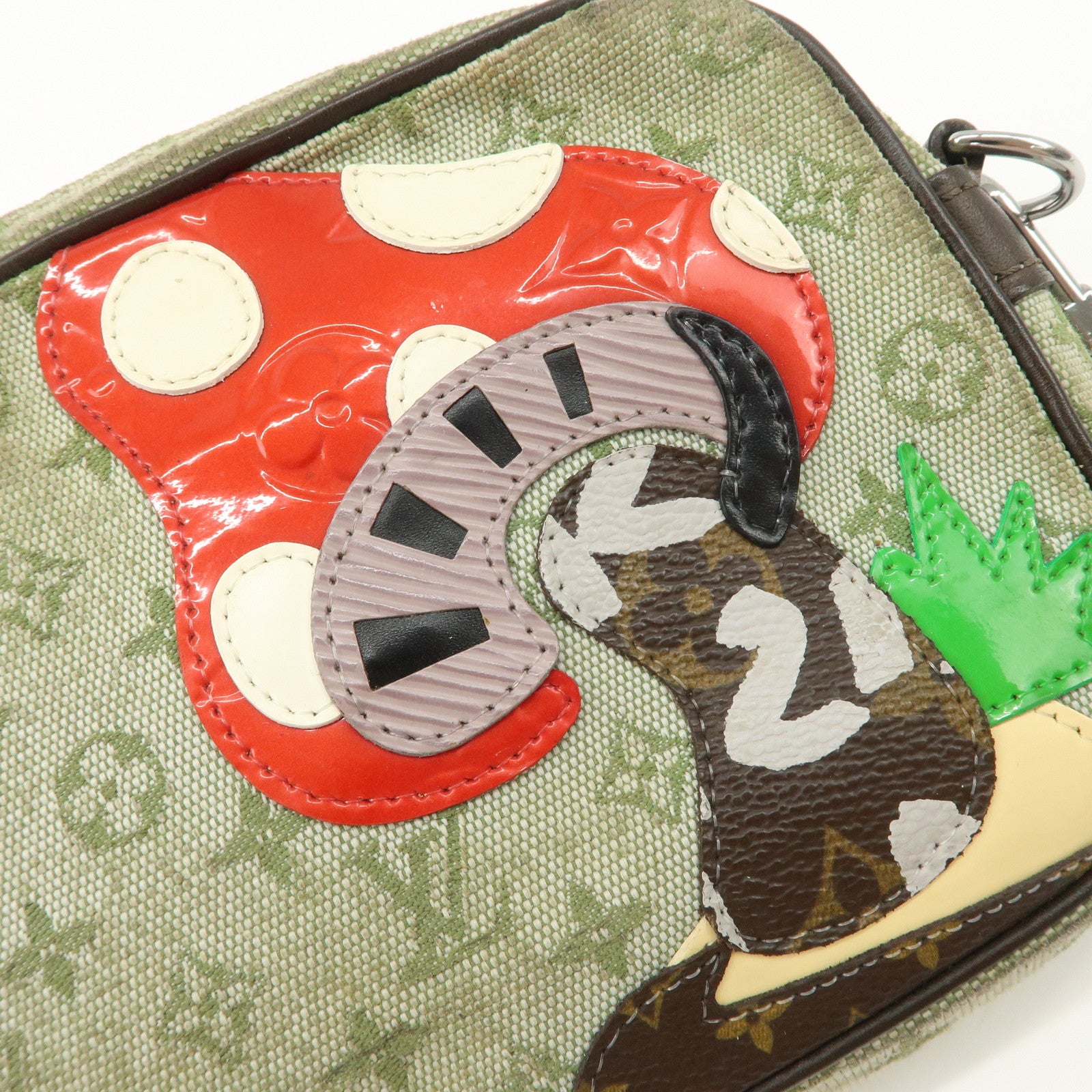 Louis Vuitton Monogram Mini Comte Dufé Pochette Fairy Tale M92274 Used