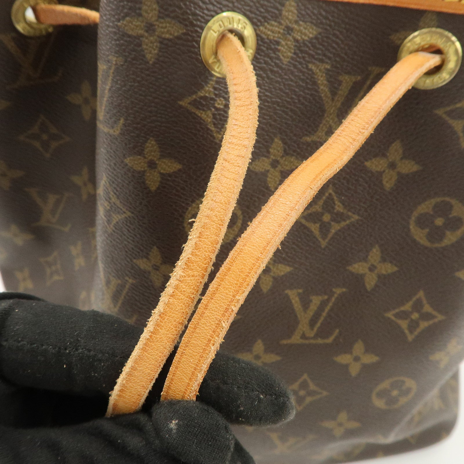 Louis Vuitton Monogram Petit Noe Shoulder Bag Brown M42226