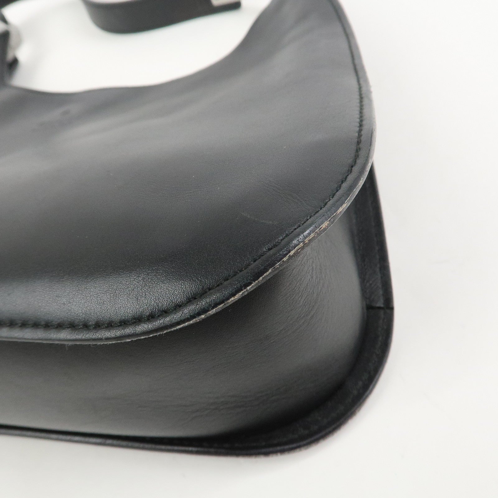 GUCCI Logo Leather Shoulder Bag Hand Bag Black 001繝サ3767