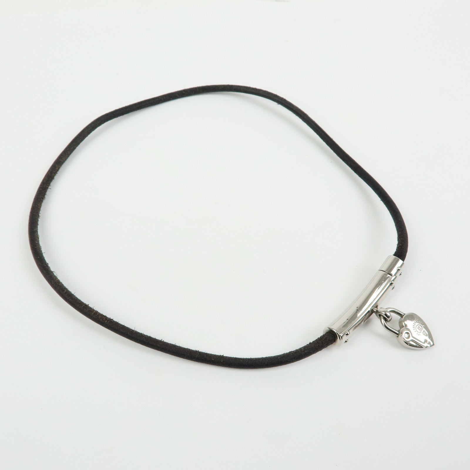 HERMES Metal Leather Vivaldi Fantasy Heart Cadena Necklace Black