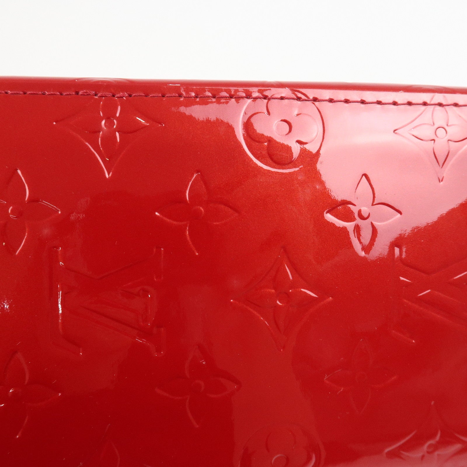 Louis Vuitton Monogram Vernis Leather Lead PM Pomme d'Amour M91990