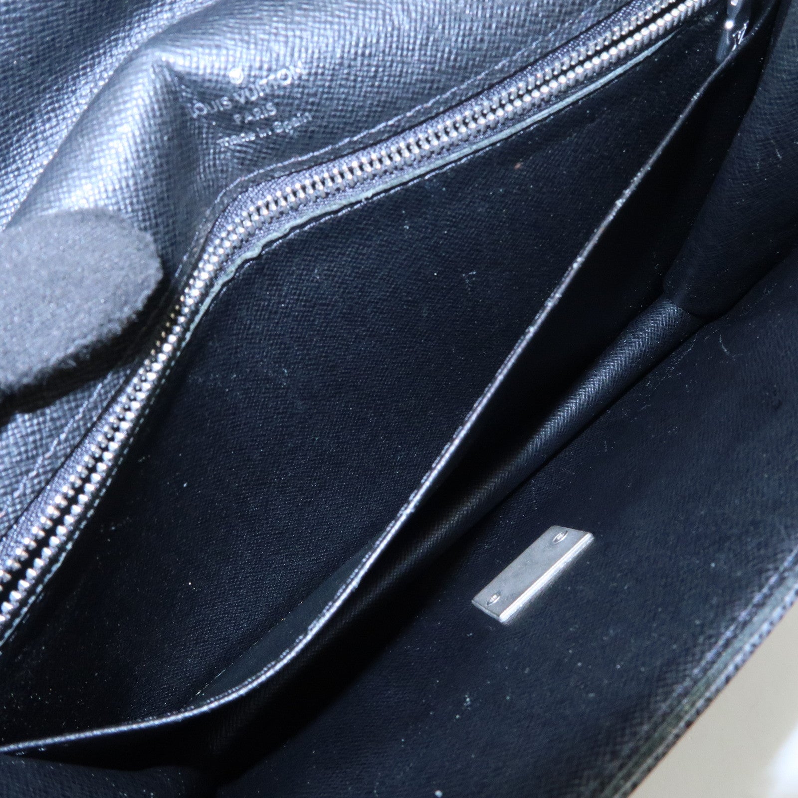 Louis Vuitton Taiga Leather Selenga Clutch Bag Ardoise M30782