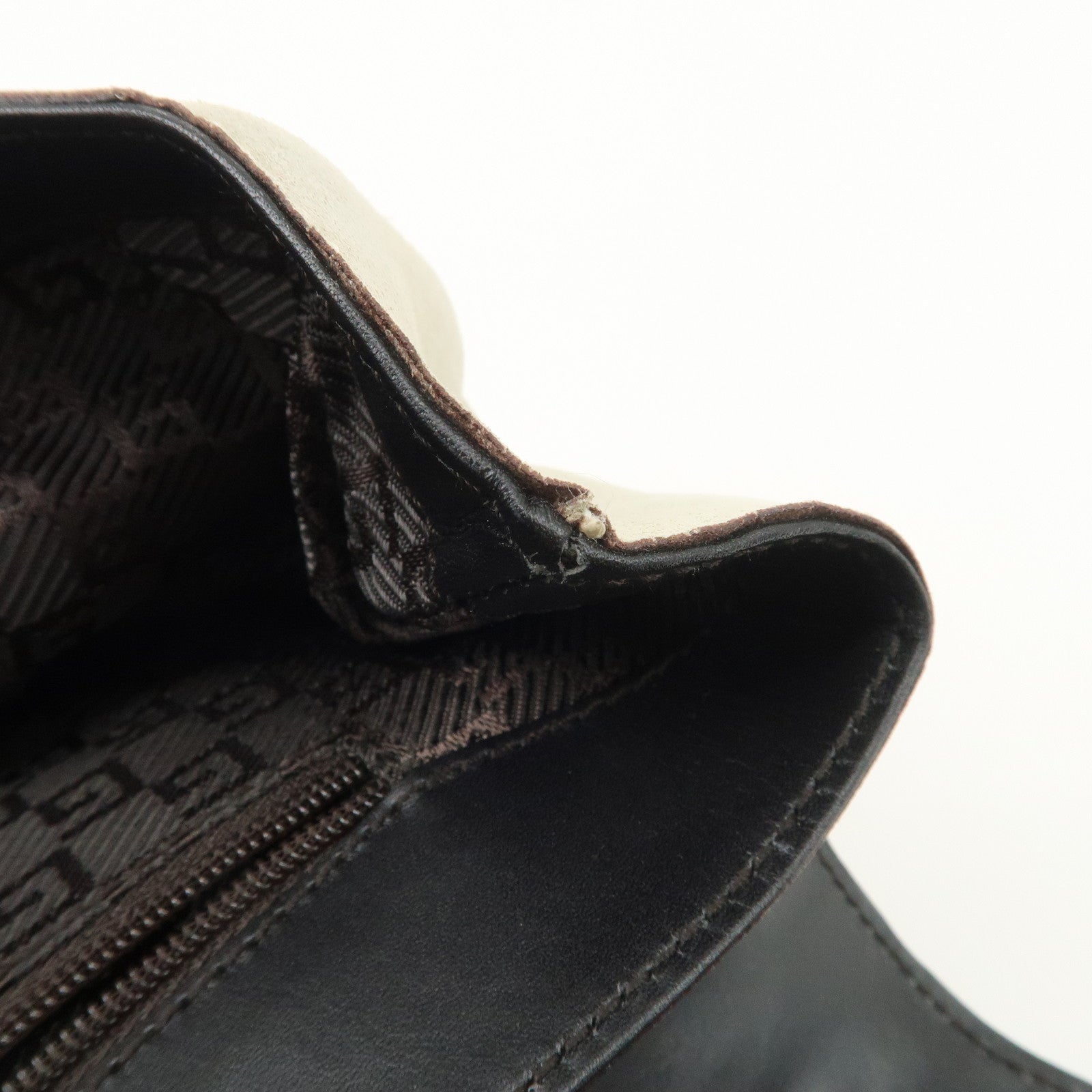 GUCCI Bamboo Suede Shoulder Bag Hand Bag Light Gray 001.4047