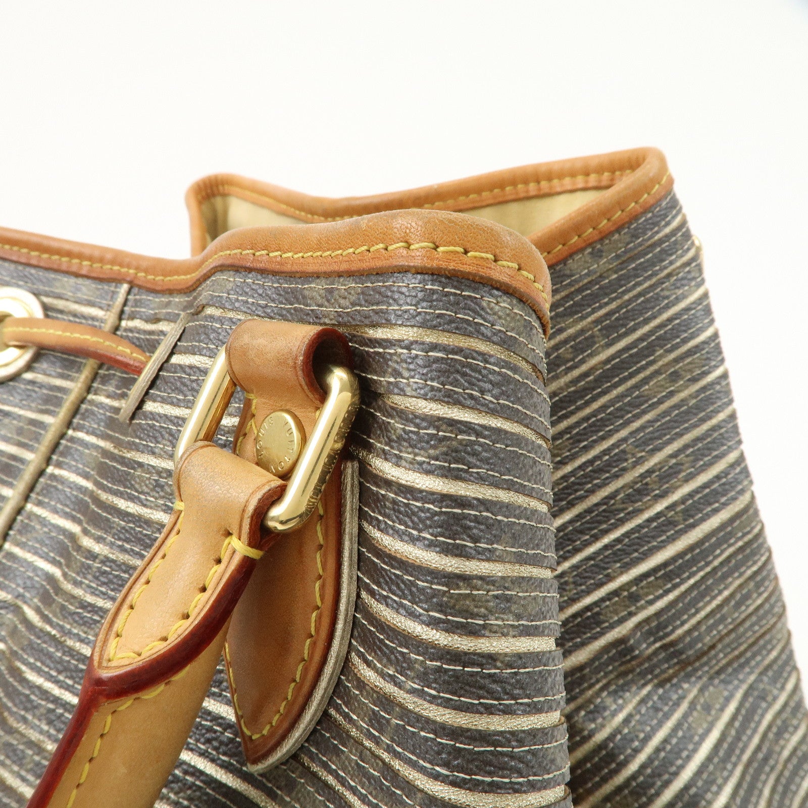 Louis Vuitton Monogram Eden Neo Leather Hand Bag Argent M40355