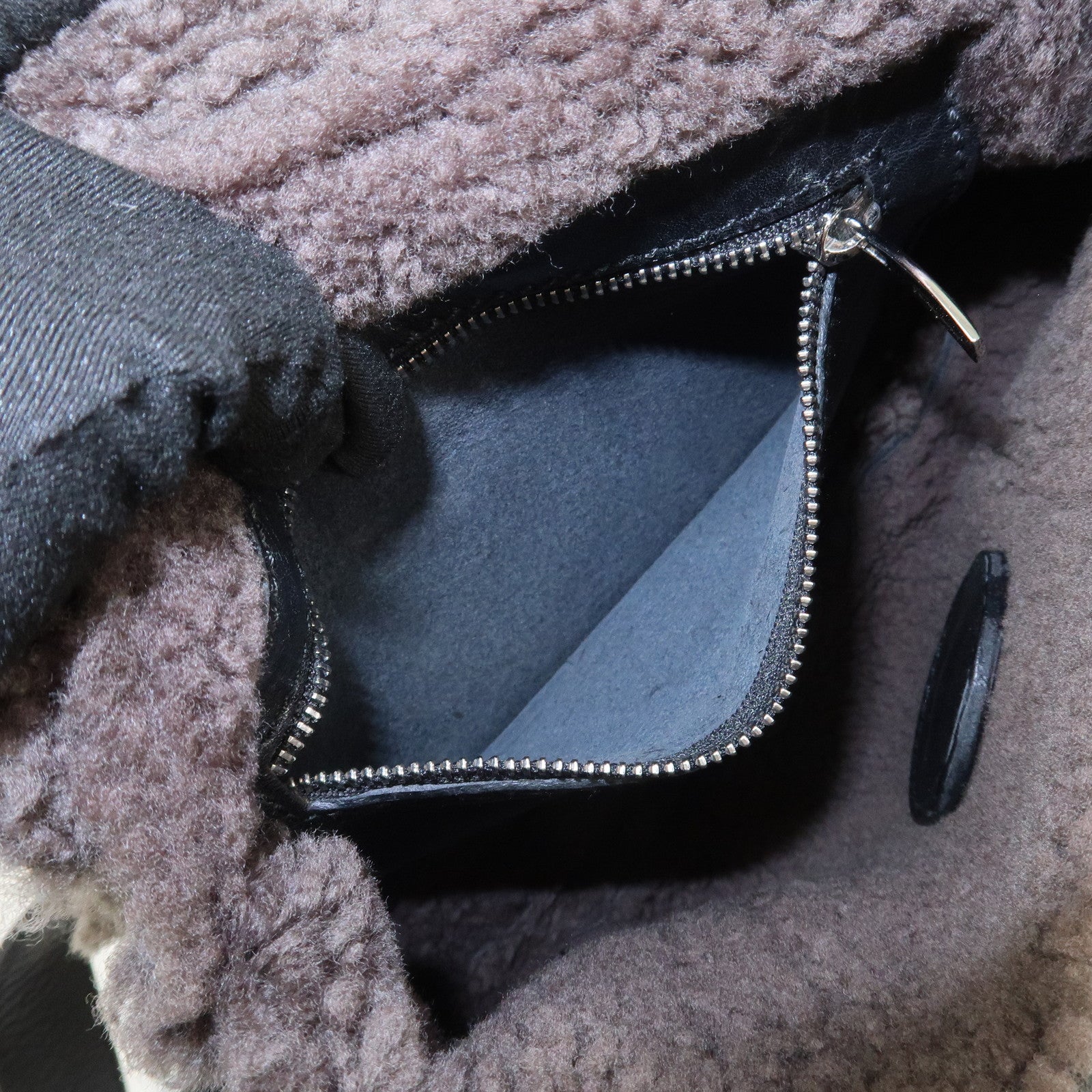 Ferragamo Gancini Mouton Leather Shoulder Bag Hand Bag Black