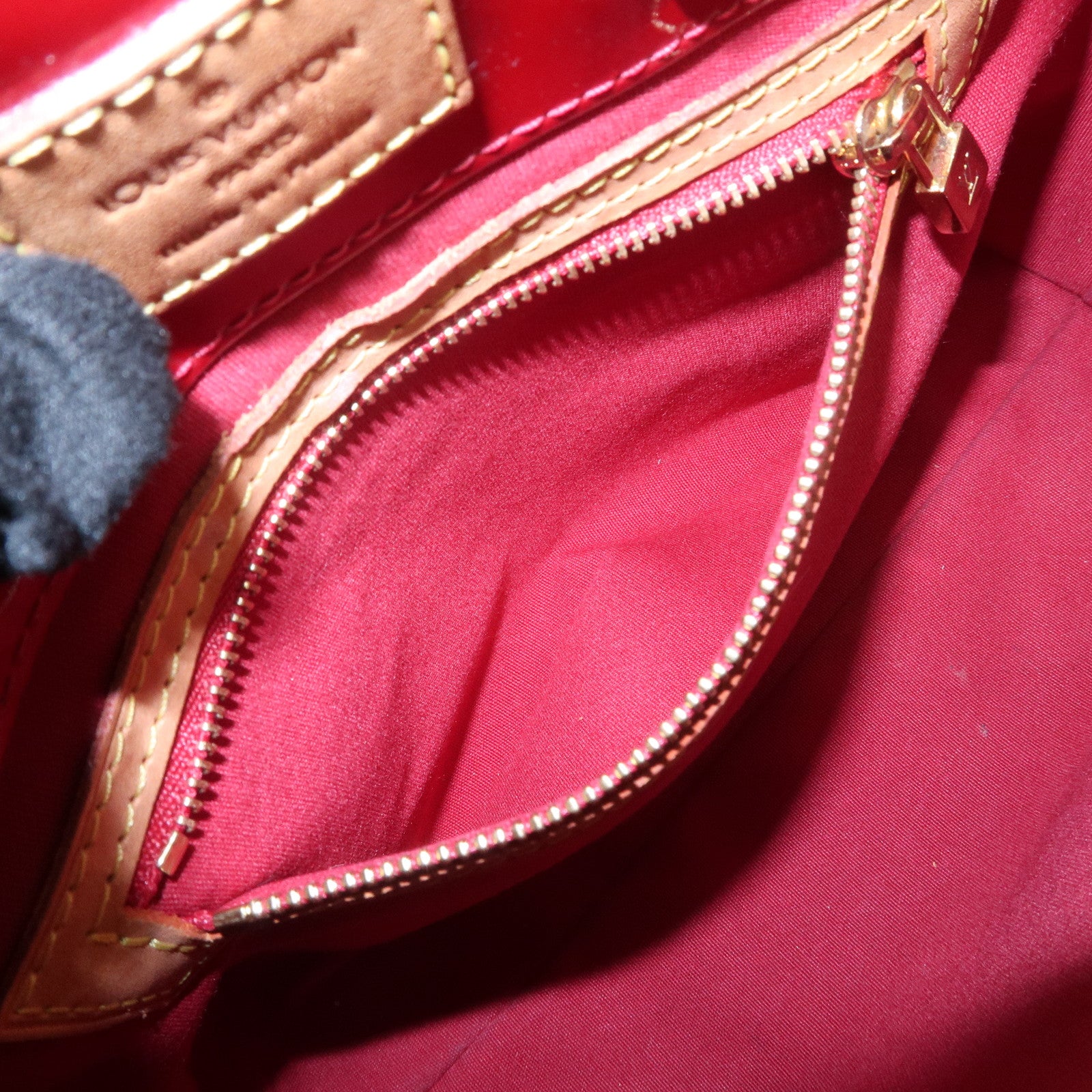 Louis Vuitton Monogram Vernis Lead PM Hand Bag Red M91990