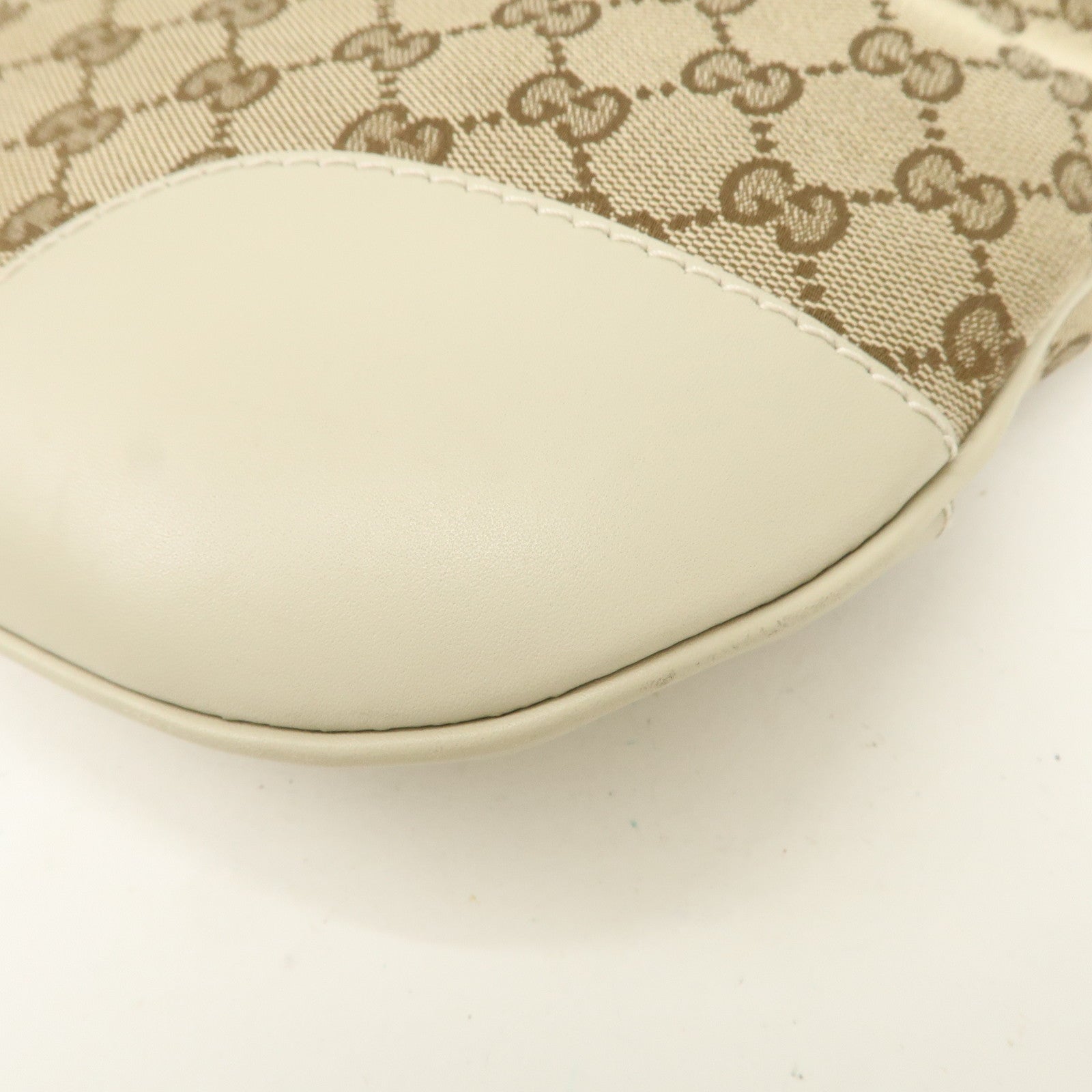 GUCCI Lovely Heart GG Canvas Leather Shoulder Bag Ivory 257072