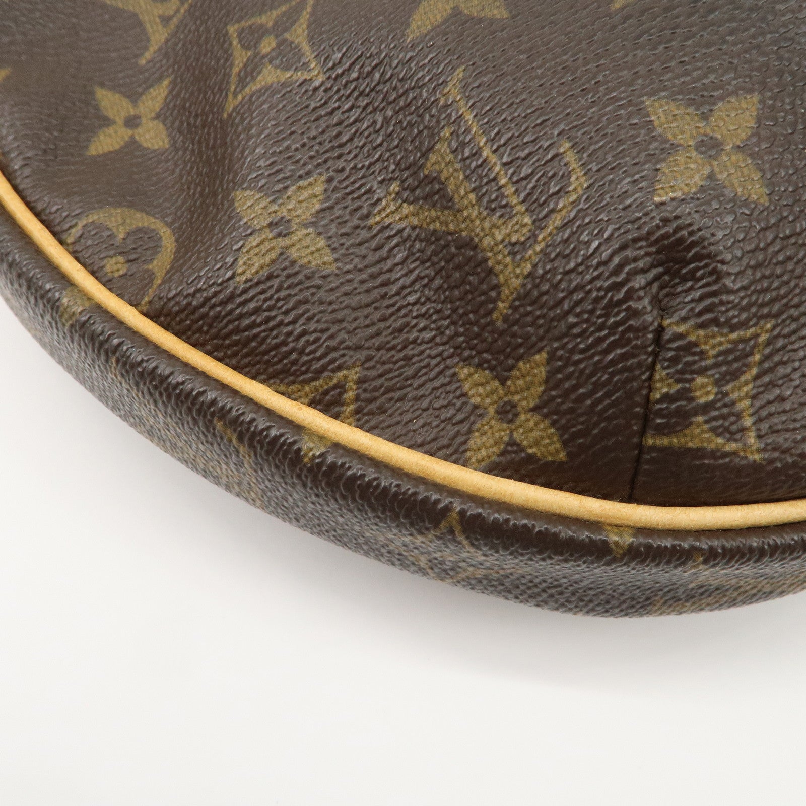 Louis Vuitton Monogram Croissant MM Shoulder Bag Brown M51512
