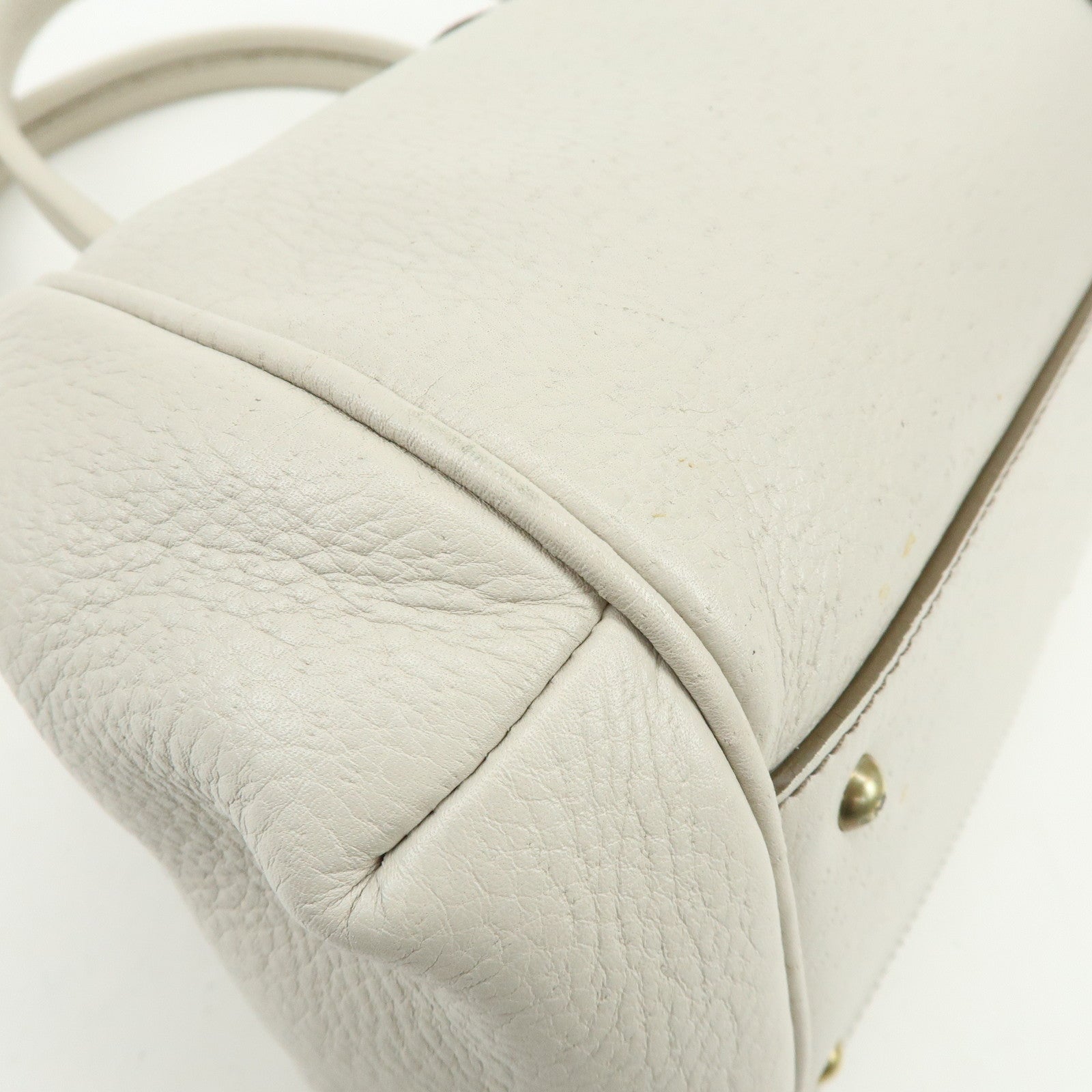 Ferragamo Gancini Leather Shoulder Bag Hand Bag Ivory