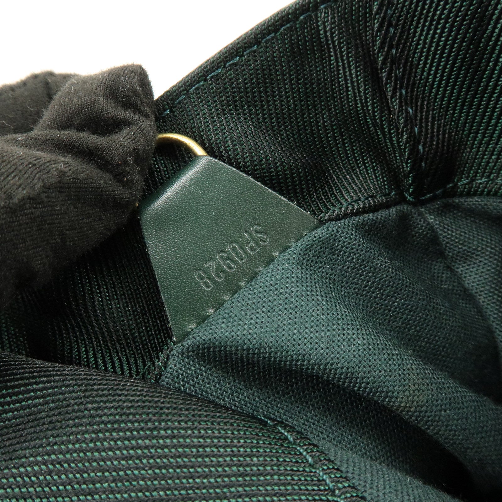 Louis Vuitton Taiga Victor Shoulder Bag Crossbody Bag Epicea M30144